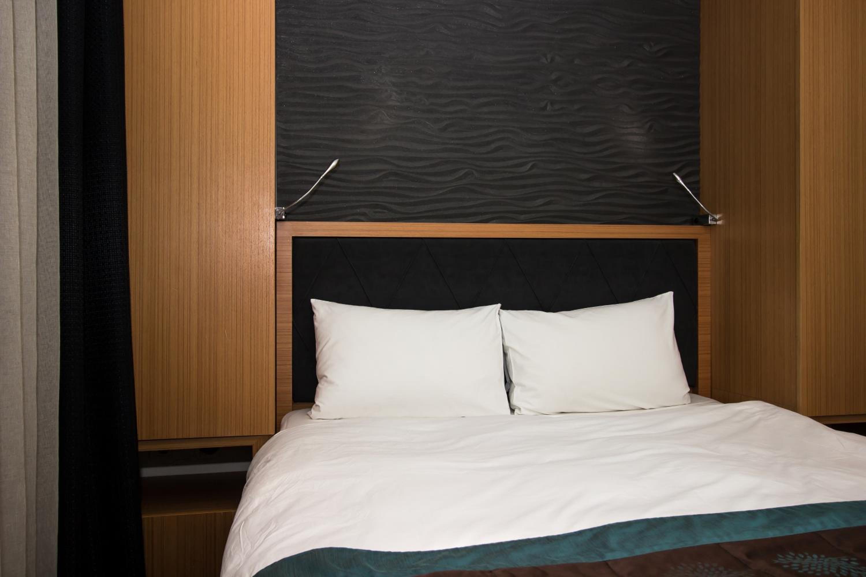 Standard Double or Twin Room photo 2