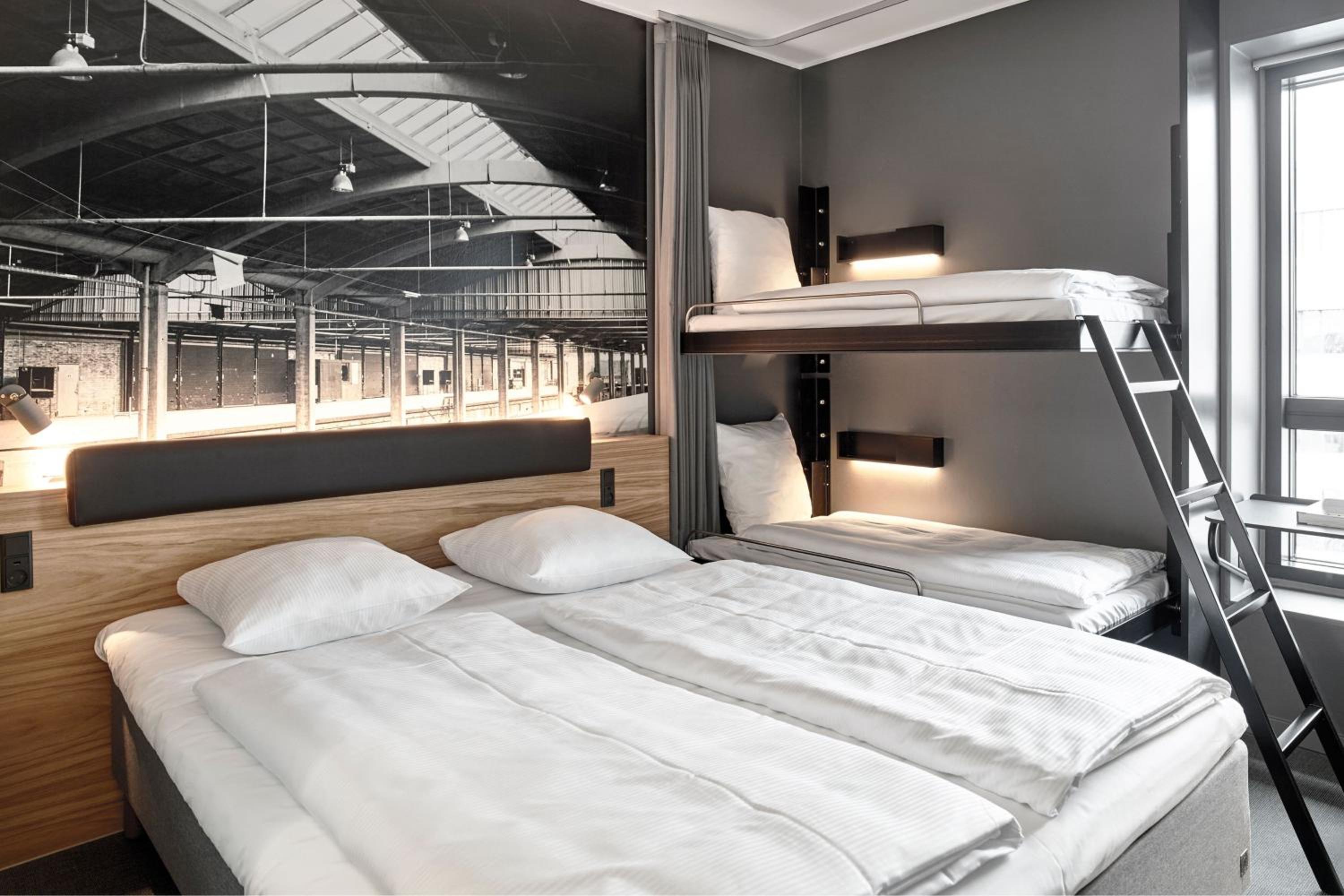 Standard Family Room with King Bed and Bunk Beds