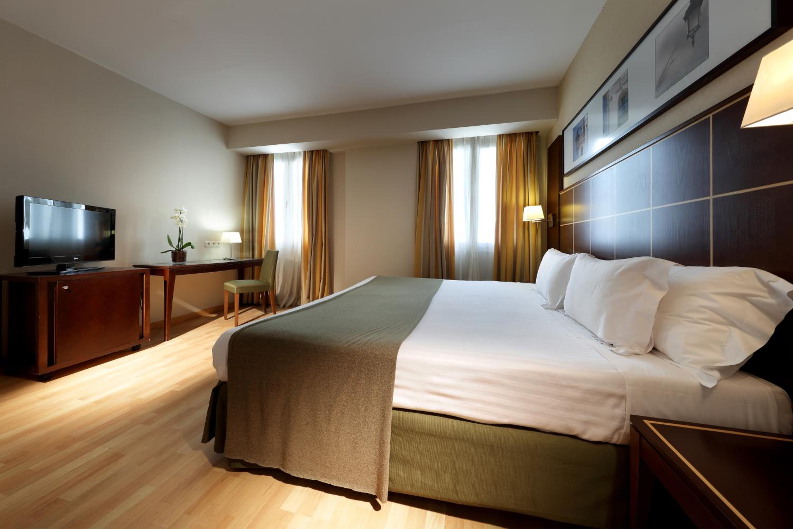 Double Room with parking included - Photo 1