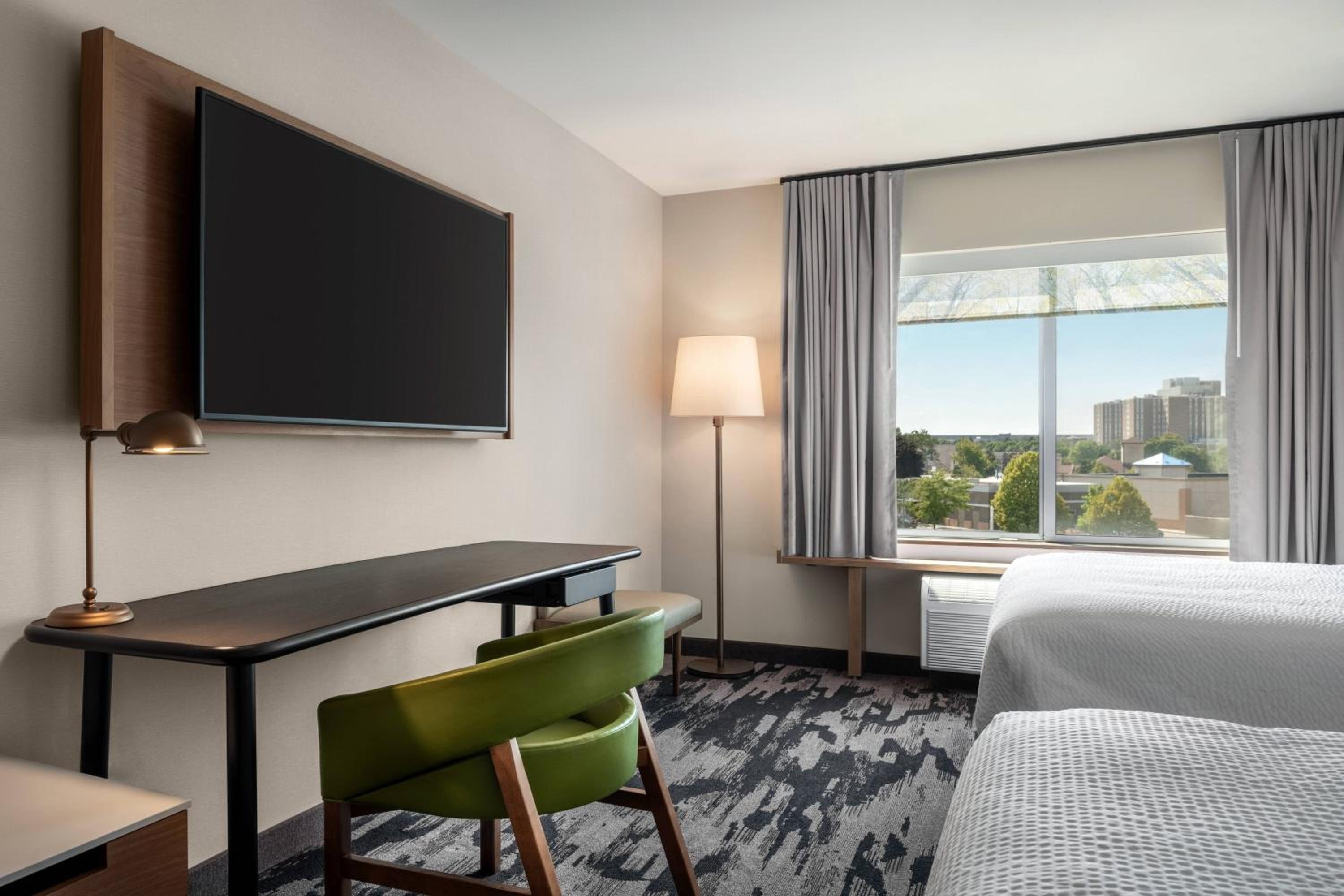 Queen Room with Two Queen Beds - Hearing Accessible - Photo 2