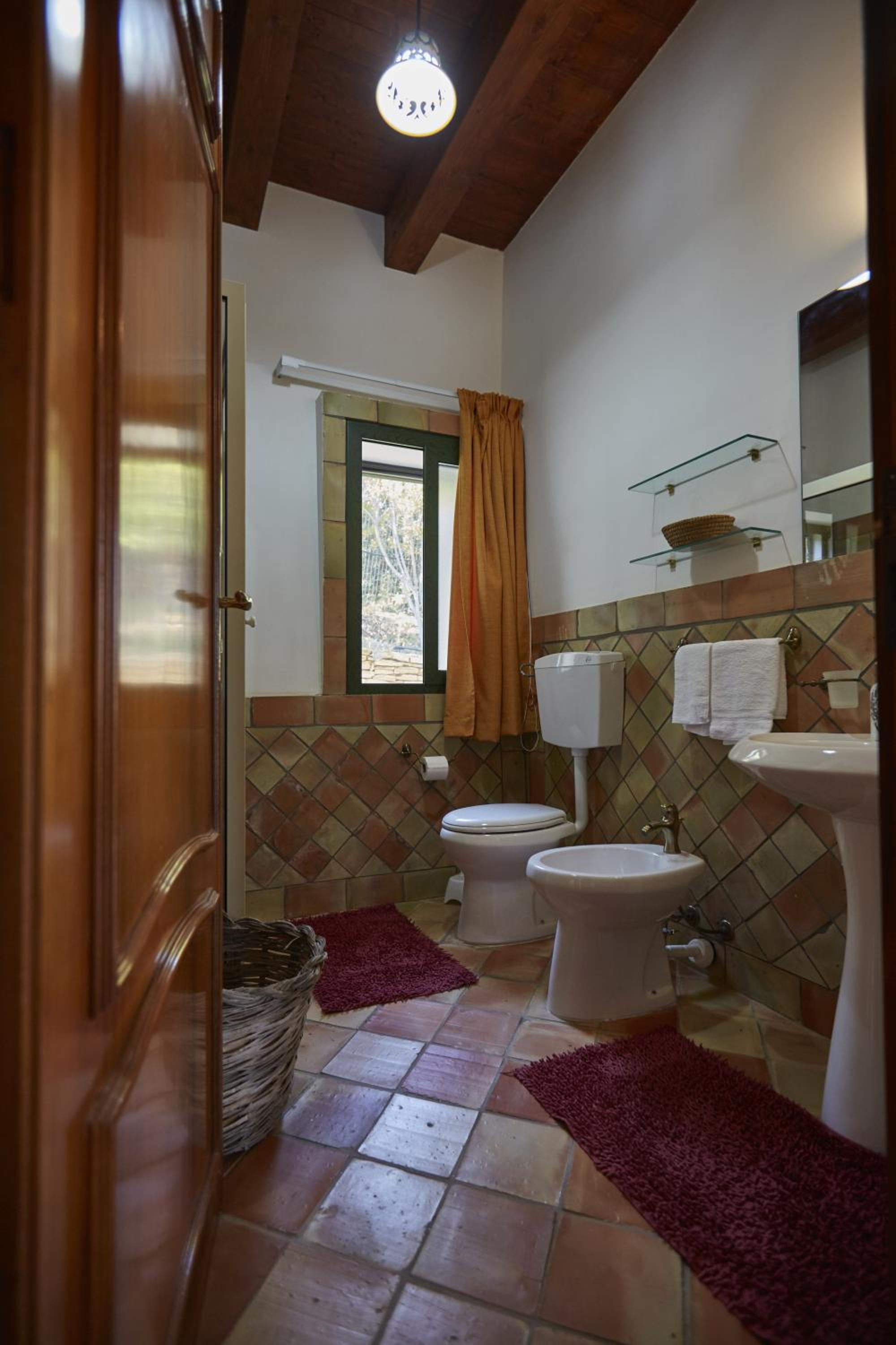Two-Bedroom House photo 3
