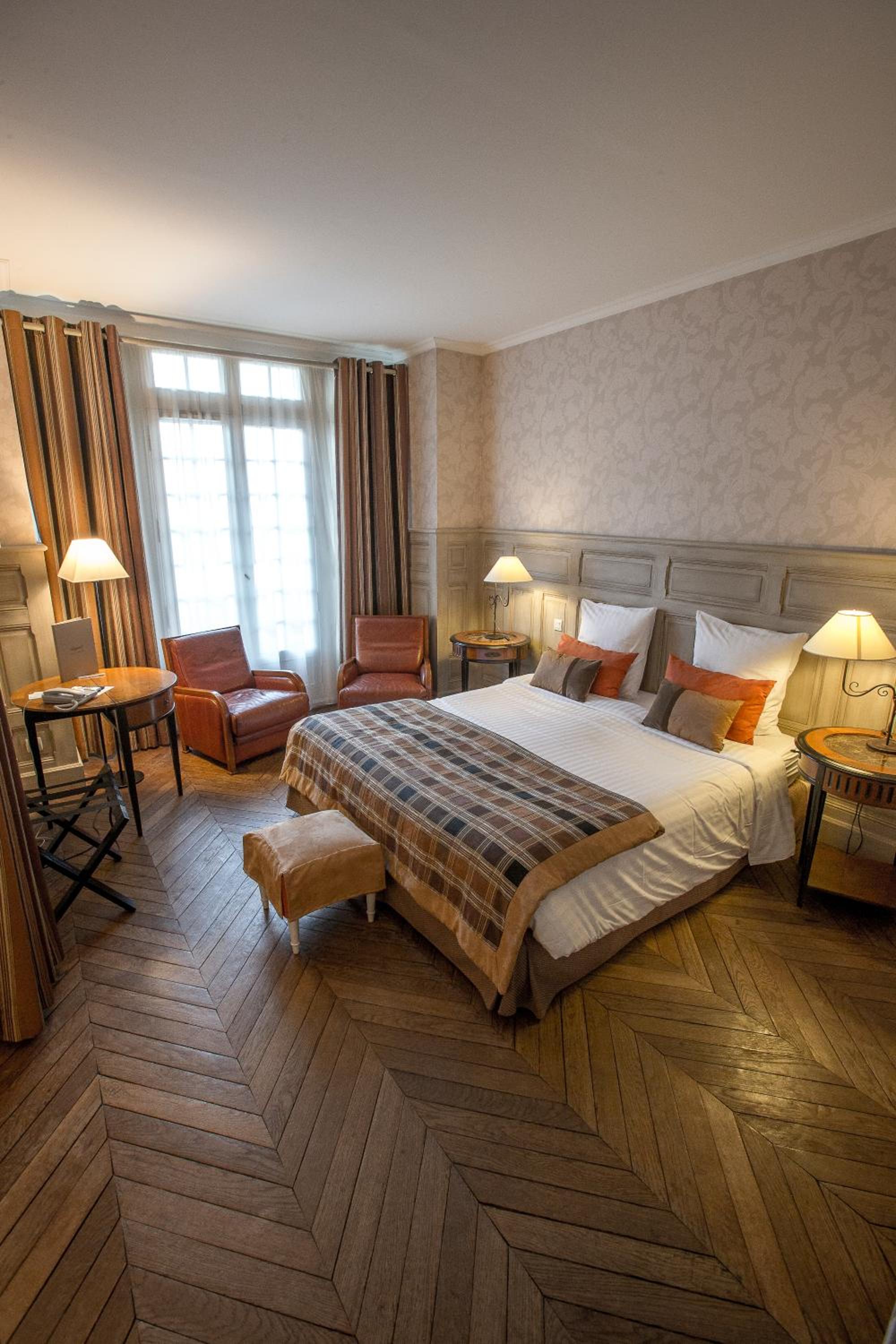 Suite photo 1