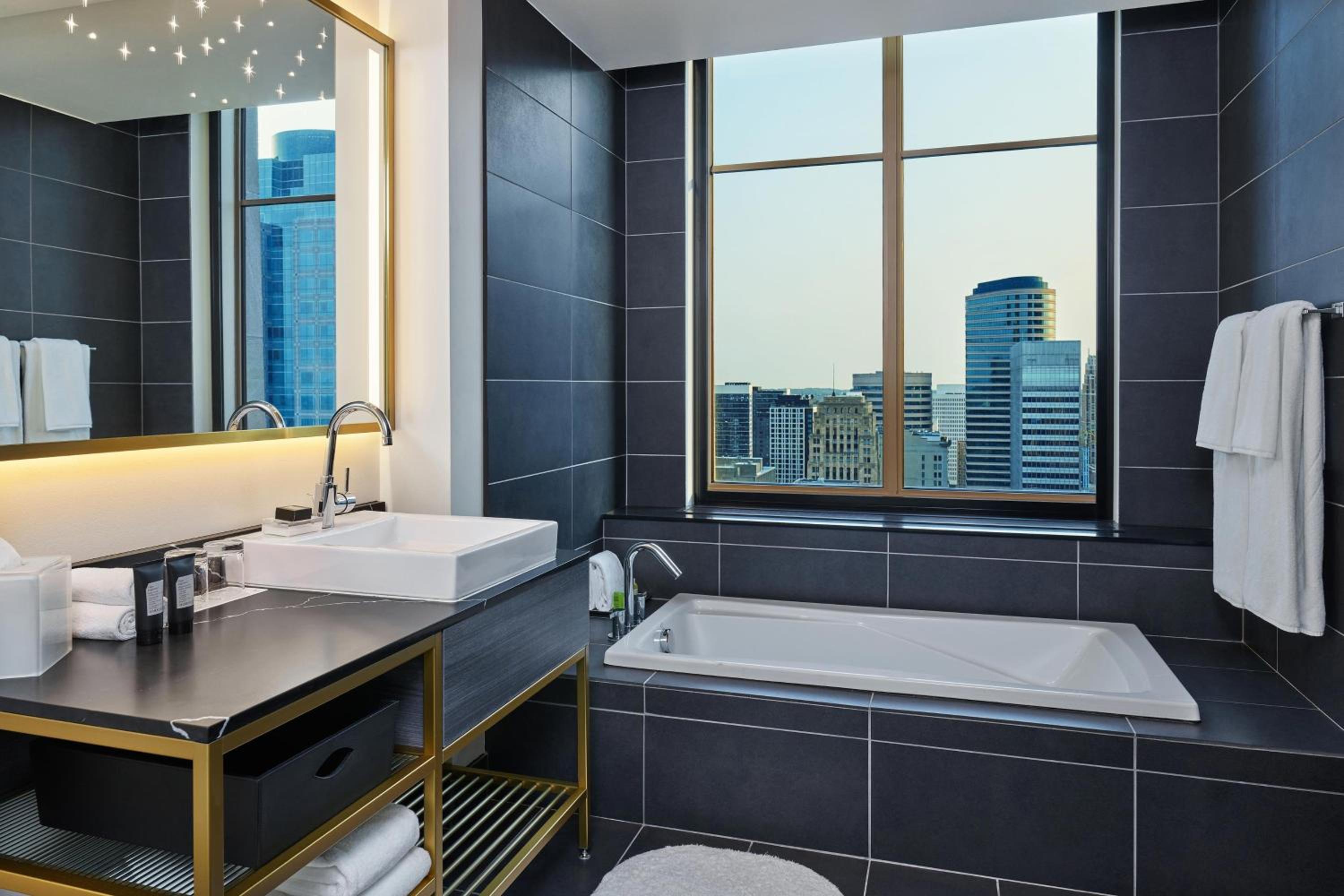 Fantastic Corner King Suite - Mobility/Hearing Accessible with Roll-In Shower - Photo 4