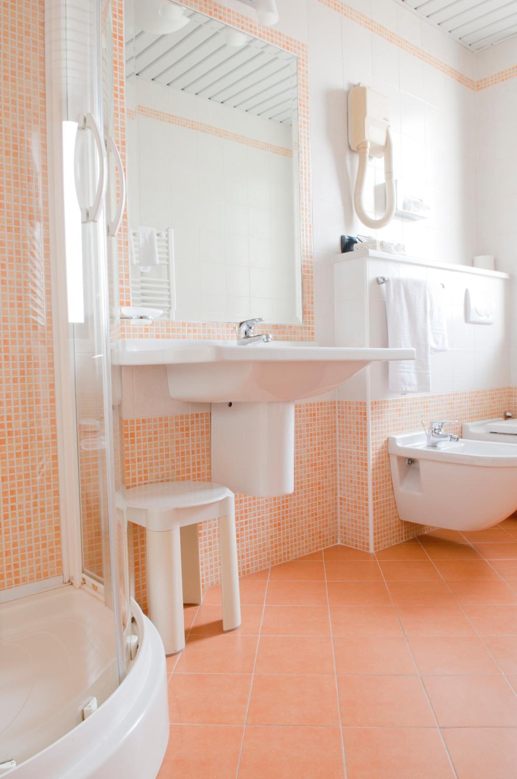 Business Double Room - Photo 10