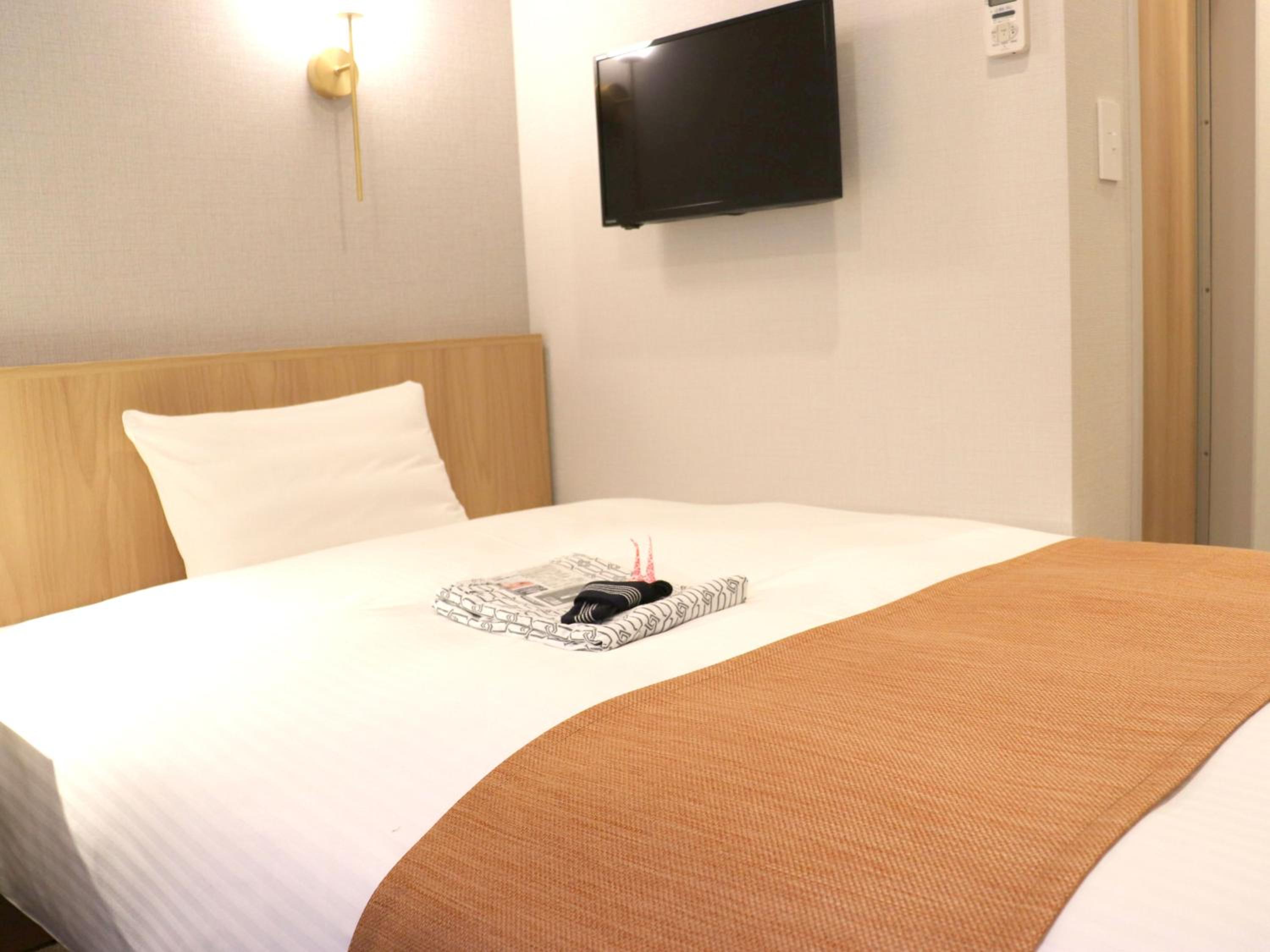 Small Double Room R-Type - Non-Smoking photo 2