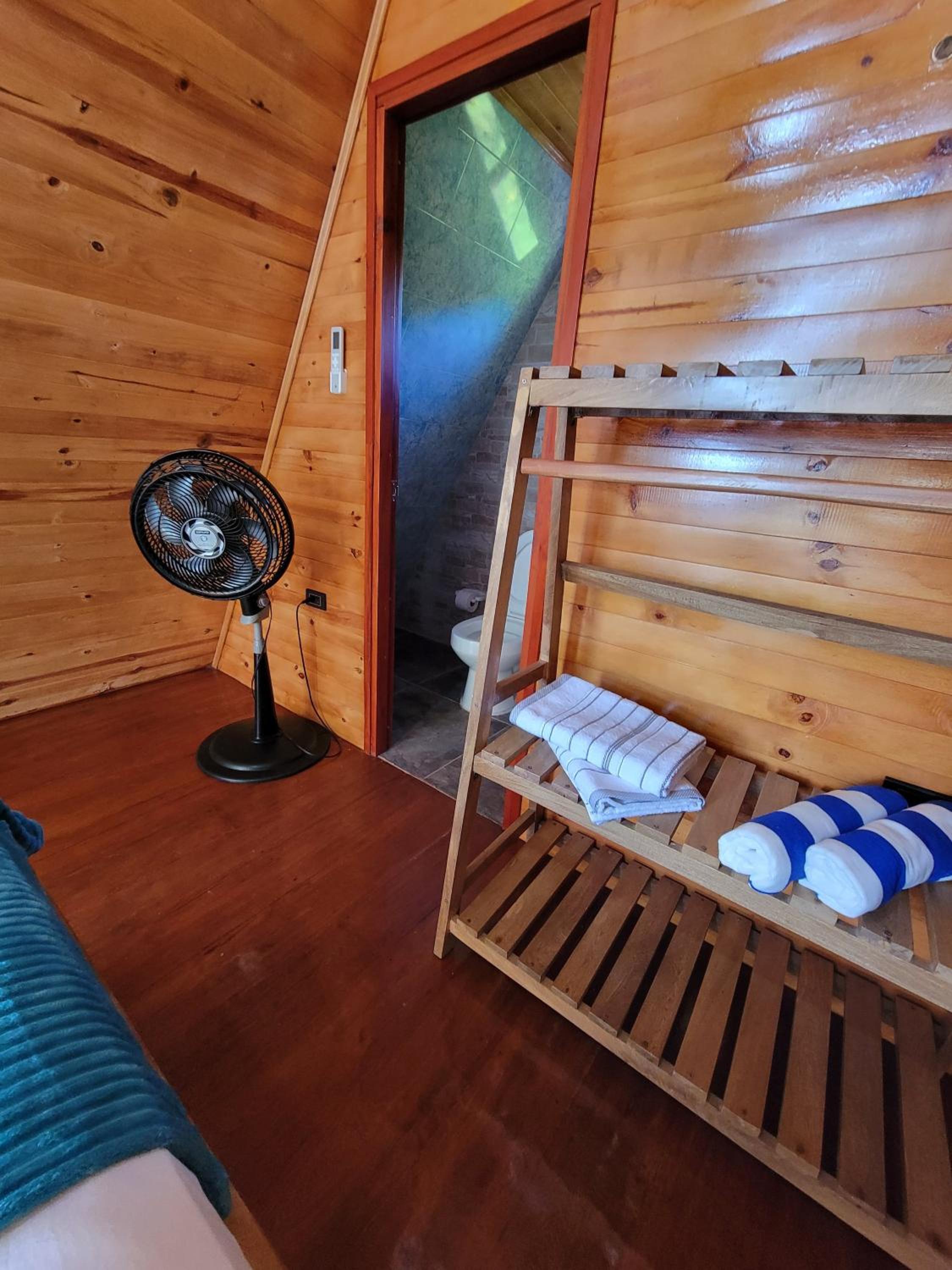 Superior Bungalow photo 1