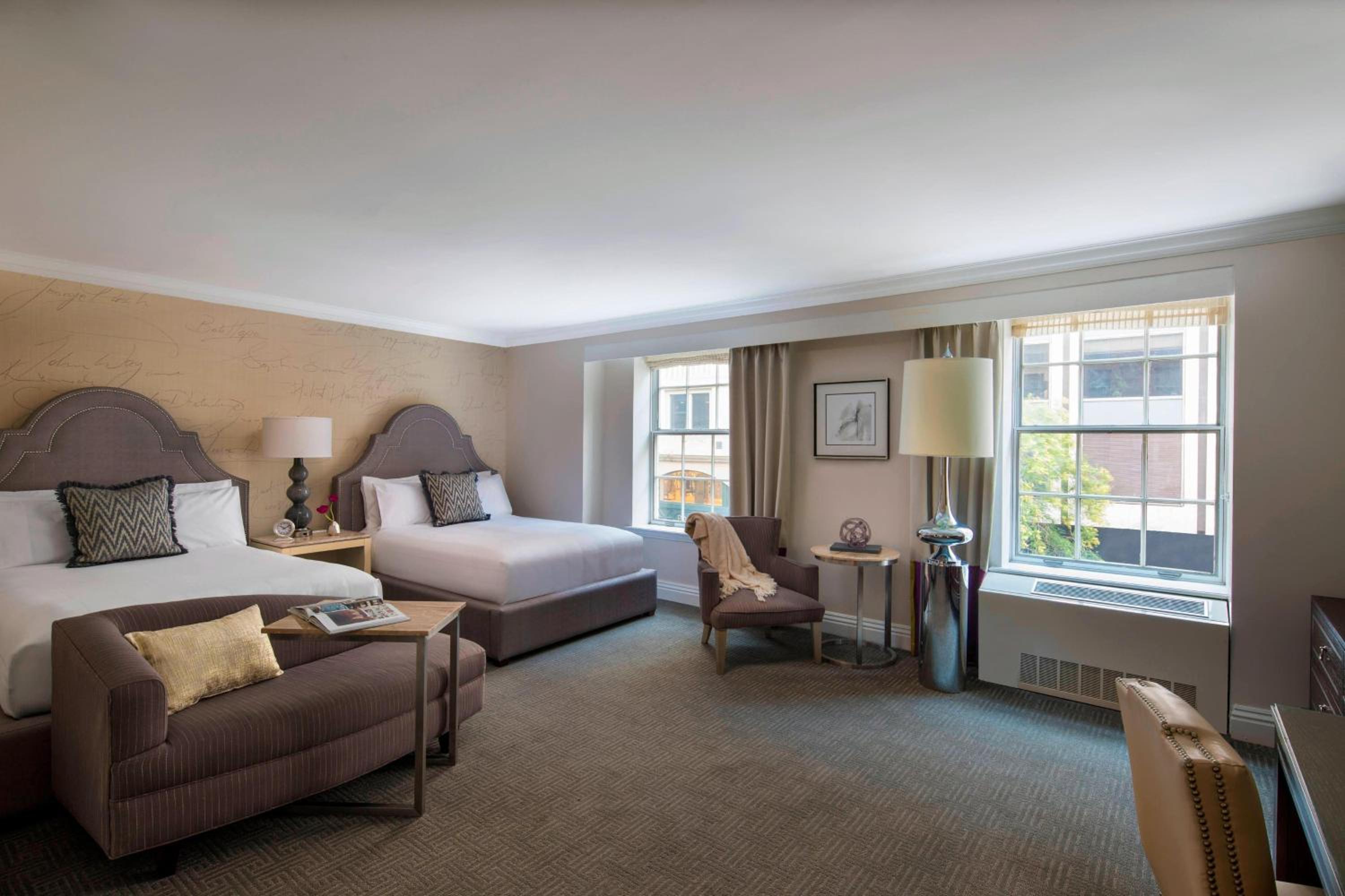 Double Room with Two Double Beds and Adapted Tub - Mobility Accessible