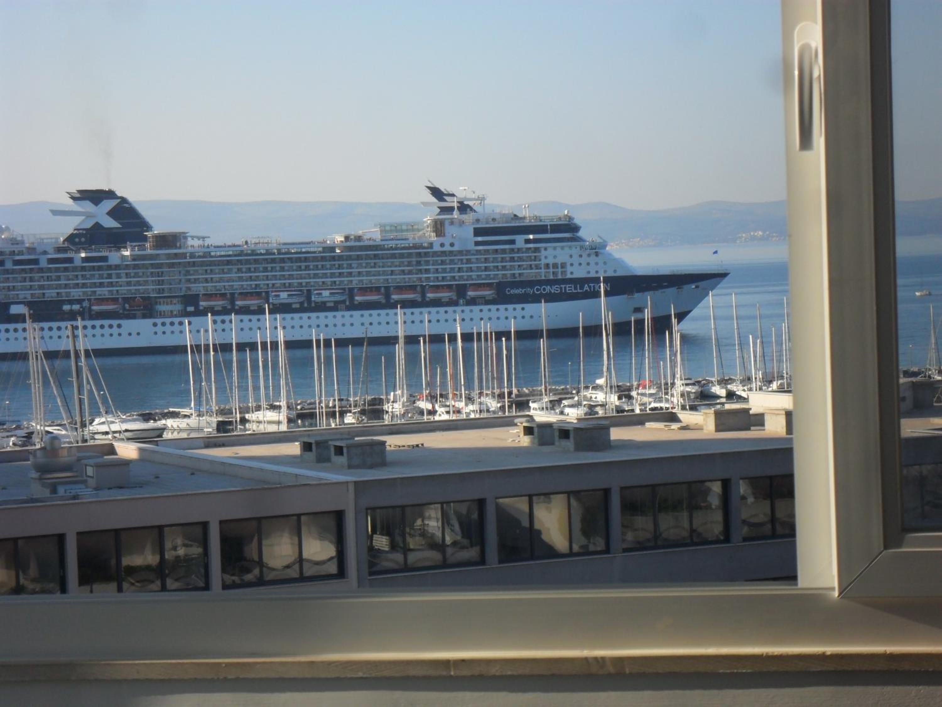Apartment with Sea View - Photo 42