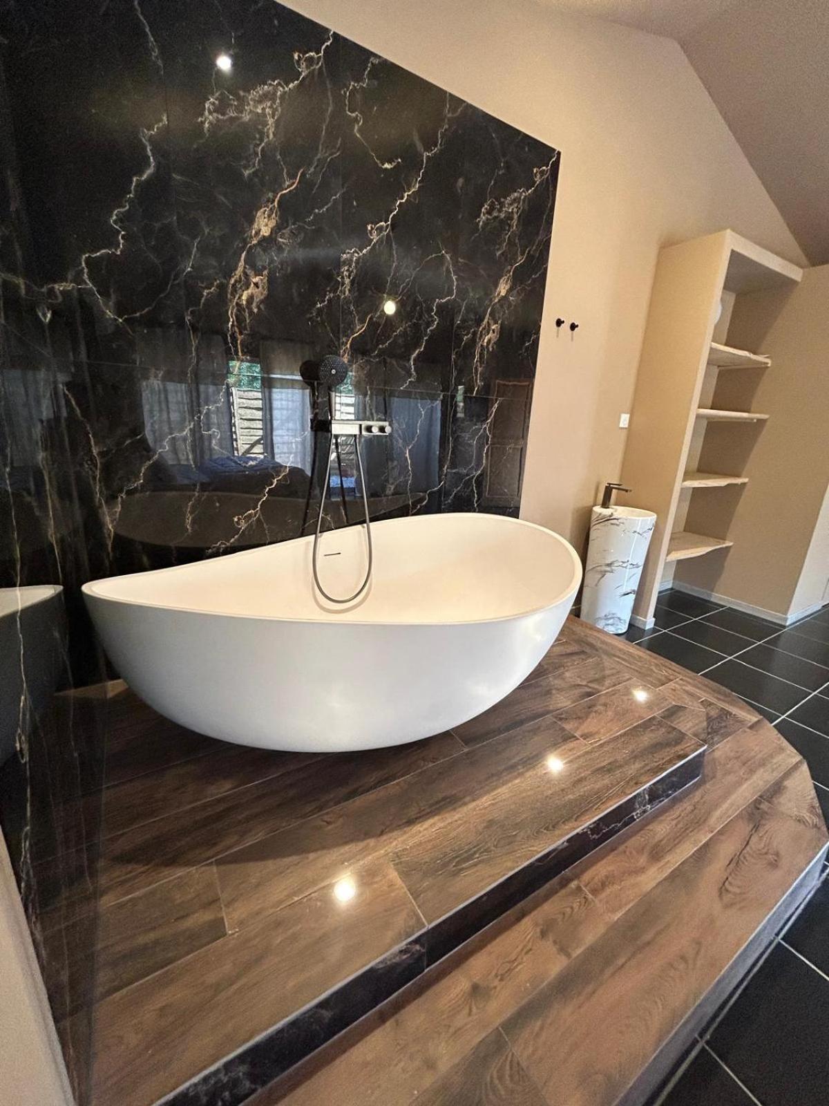 Deluxe Double Room with Bath