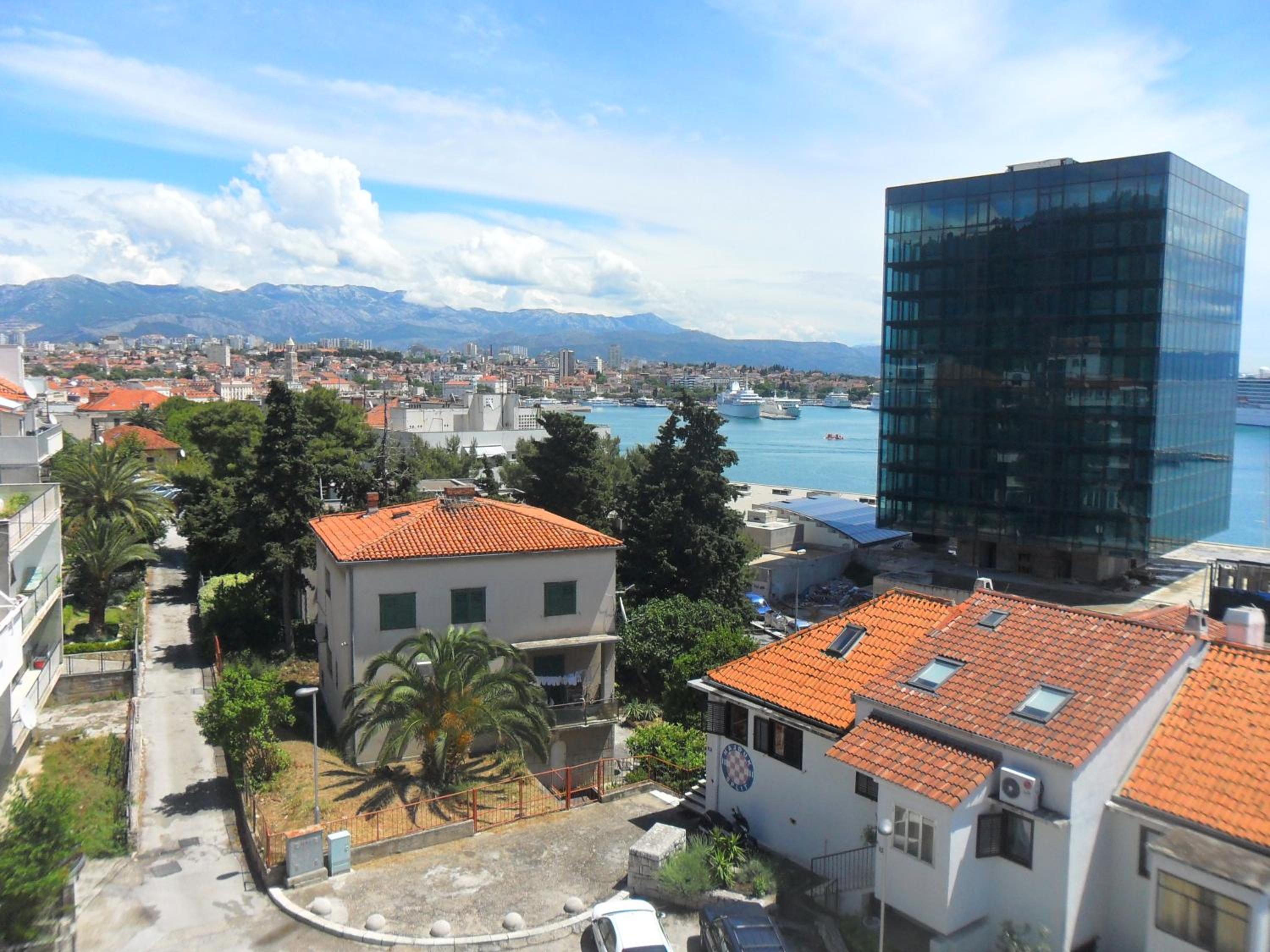 Apartment with Sea View - Photo 41