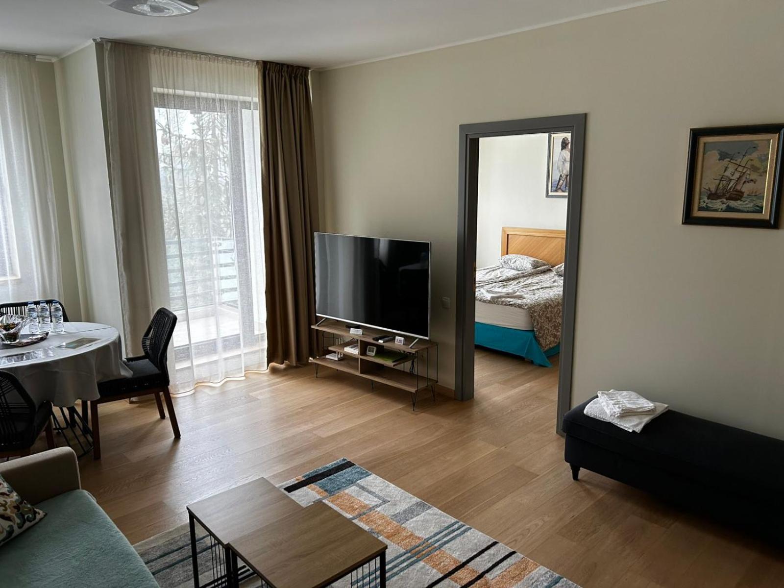 Apartment with View and Balcony photo 1