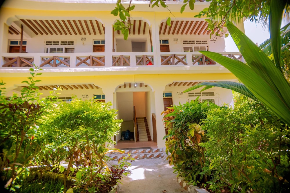 Deluxe Double Room, 1 Bedroom, Garden View, Garden Area