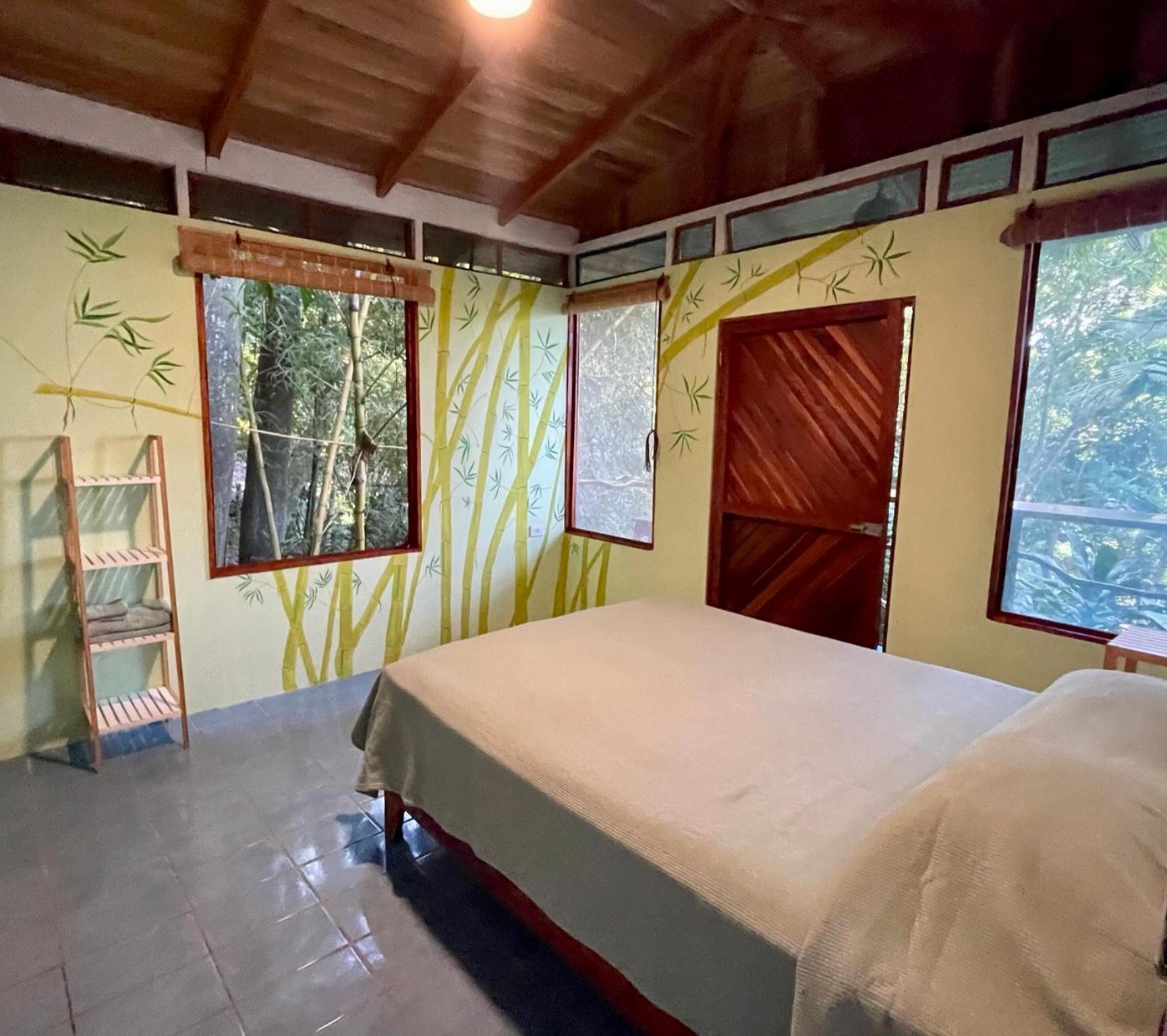 Deluxe Double Room with Balcony photo 3