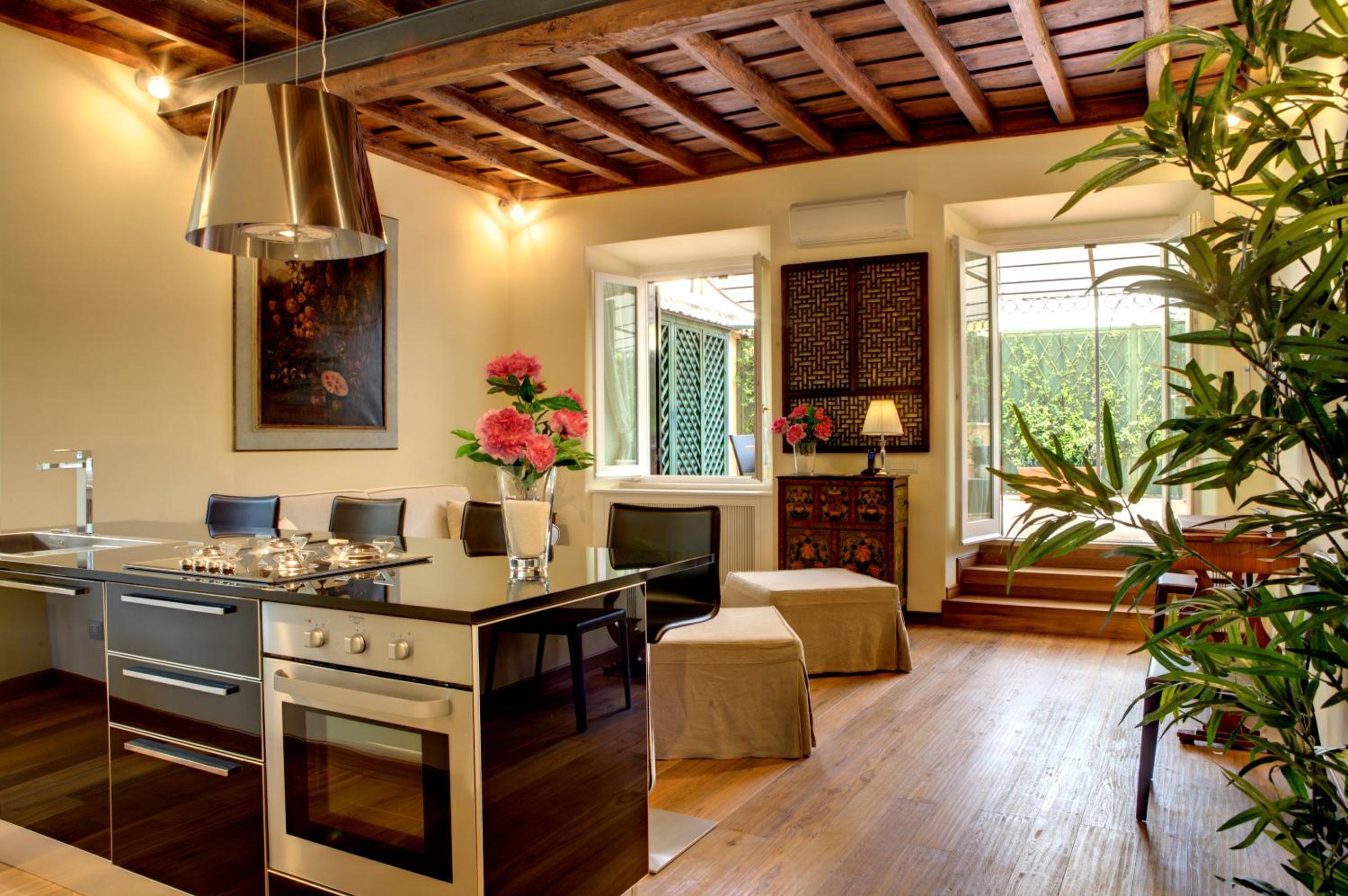 Suite with Patio - Annex photo 2