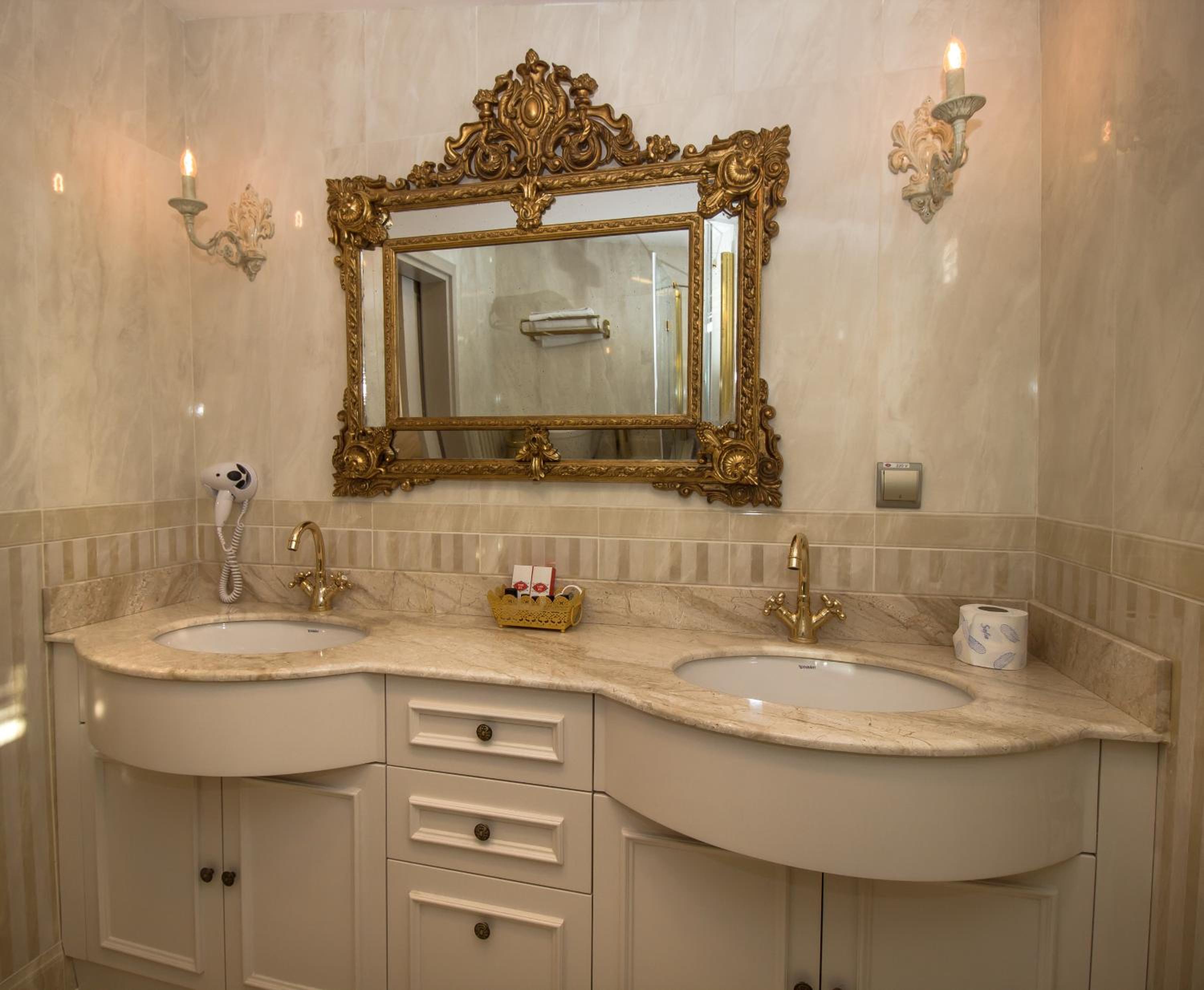 Royal Suite with Sea View photo 2