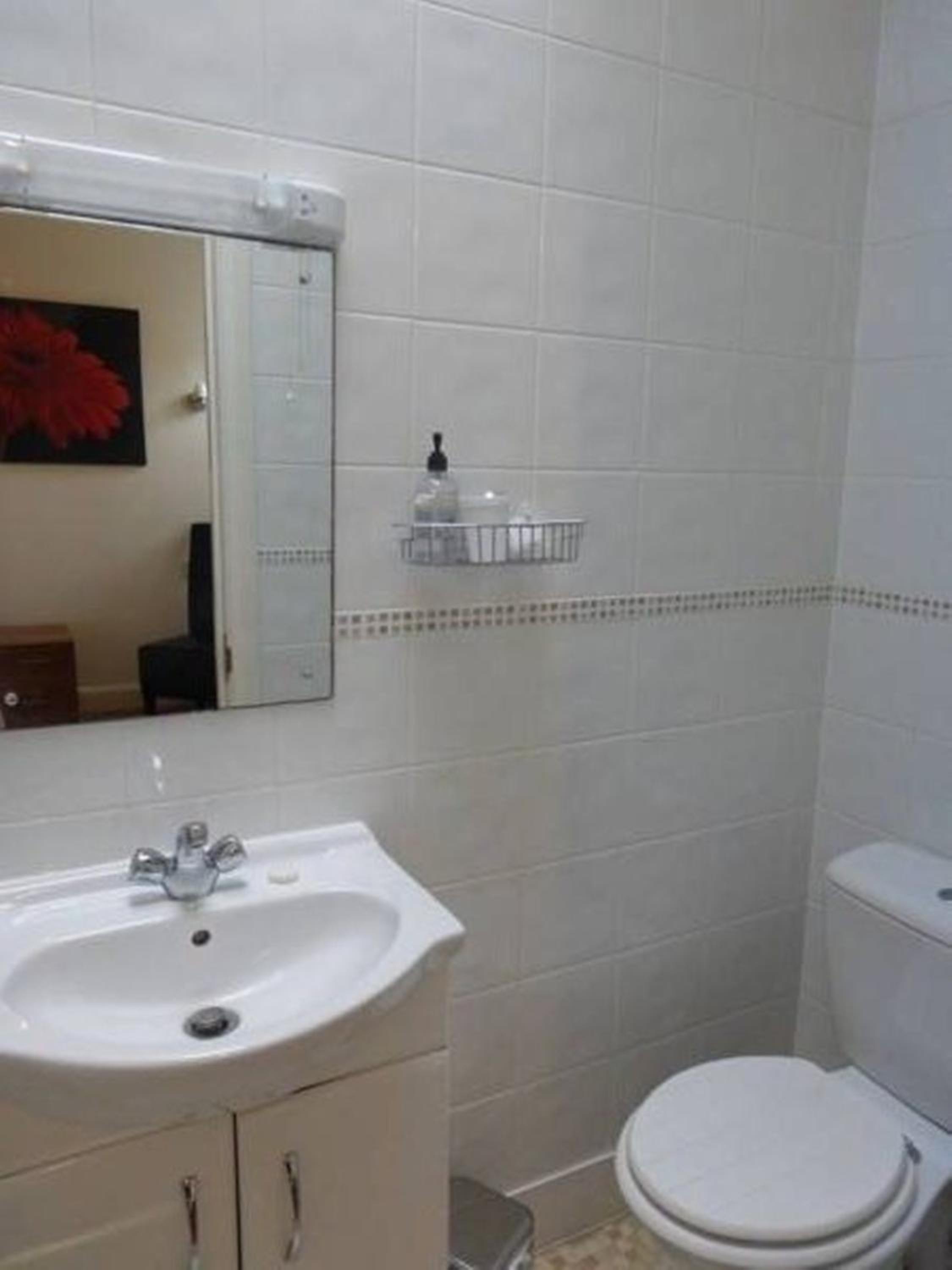 Single Room photo 2