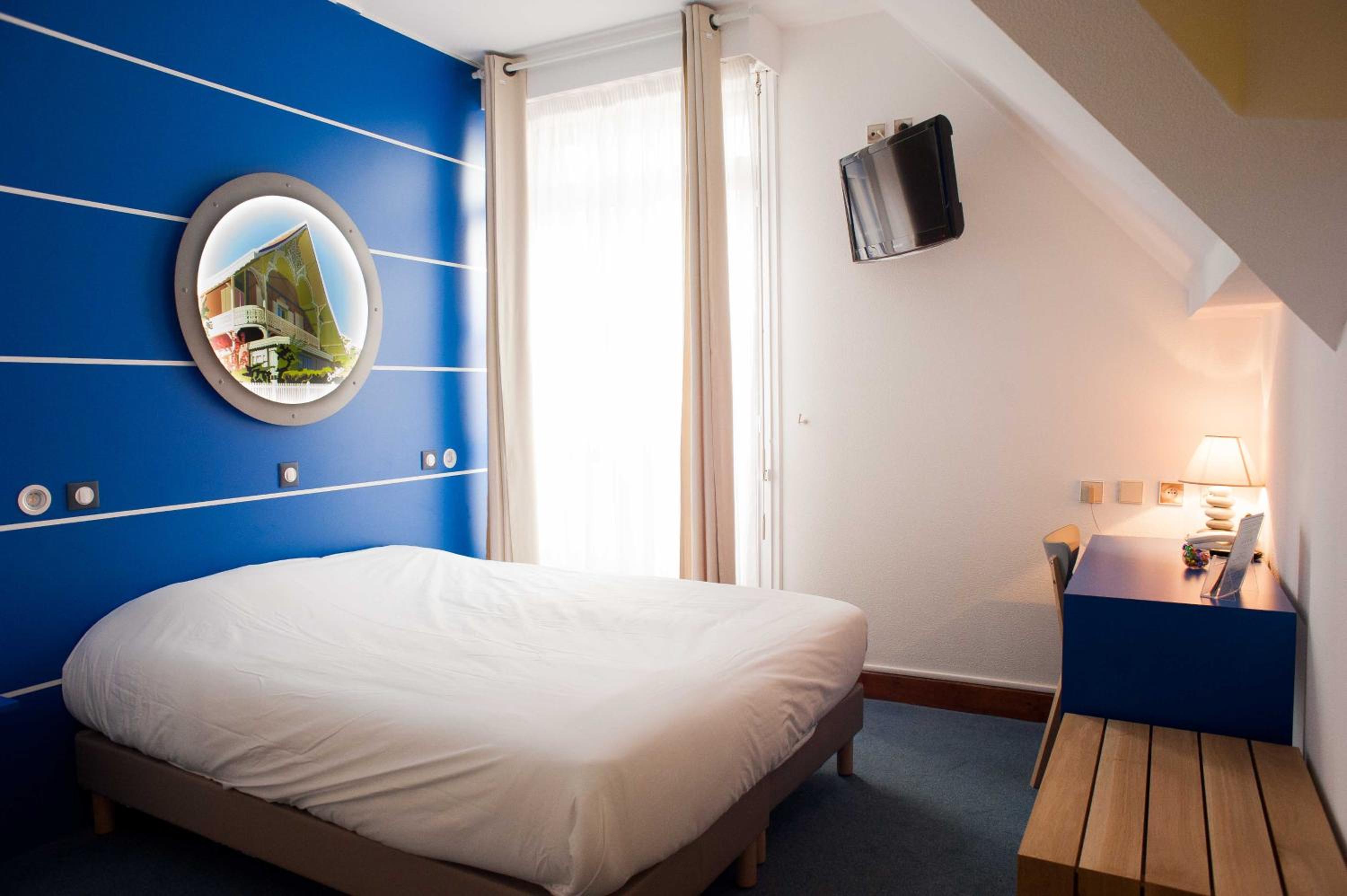 Double Room - Photo 7