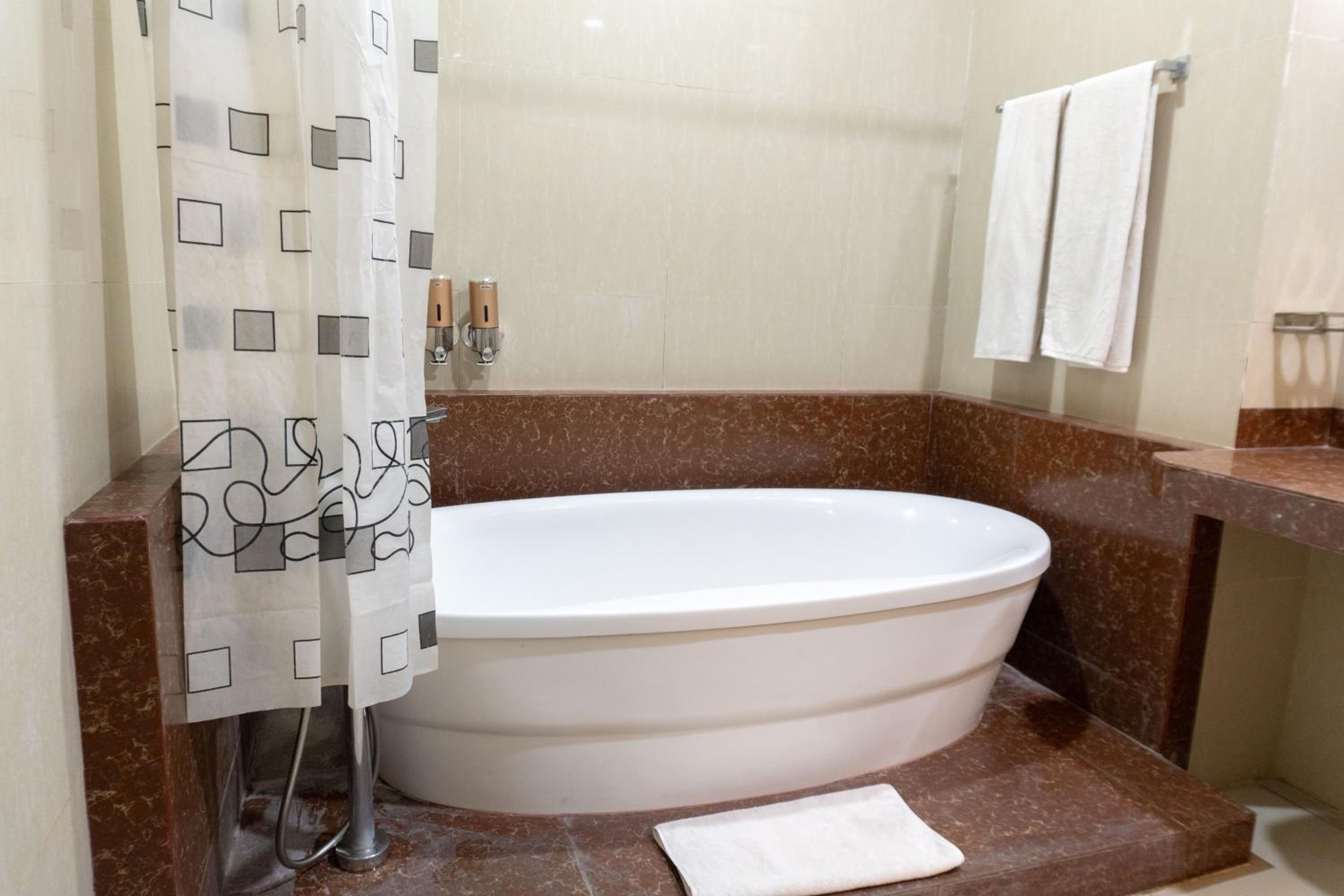 Large Single Room