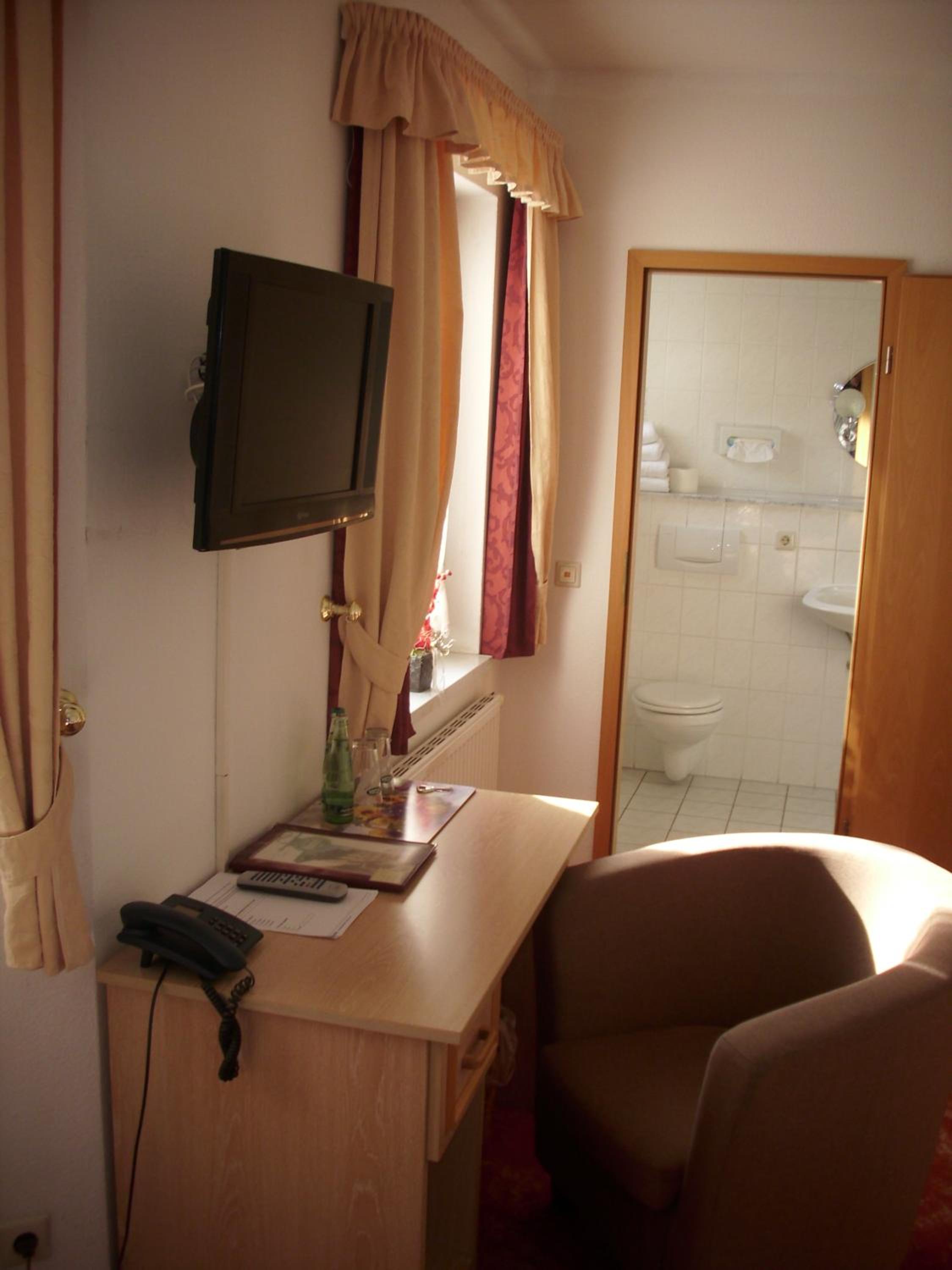 Deluxe Single Room