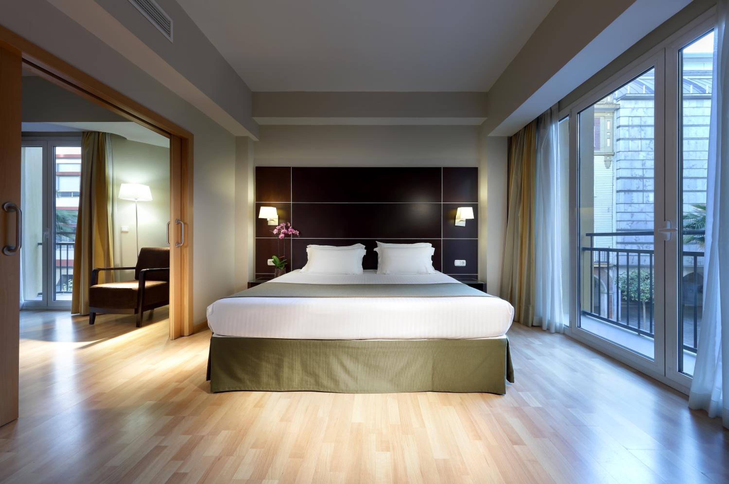Junior Suite - Photo 1