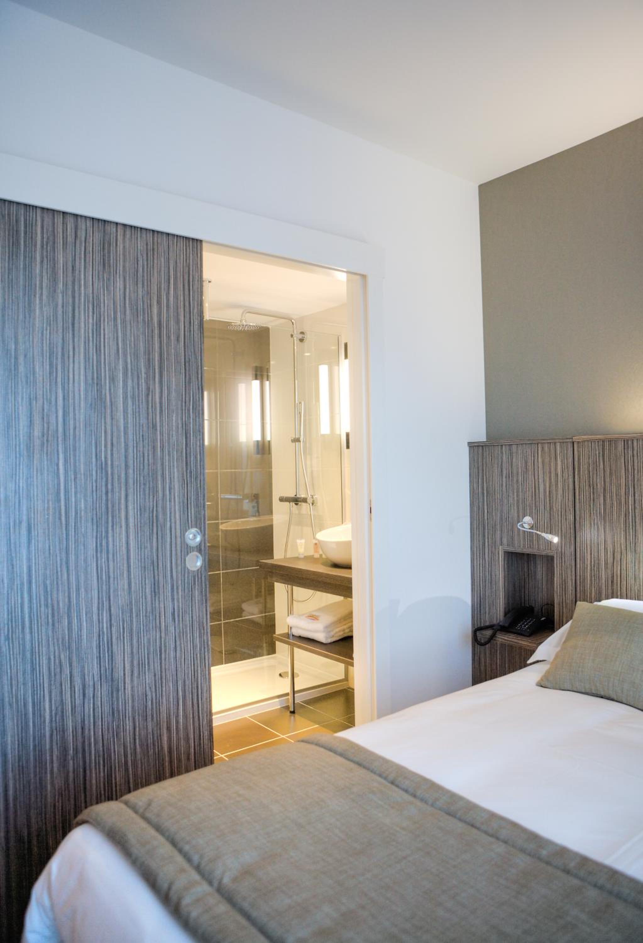 Classic Double Room - Photo 5