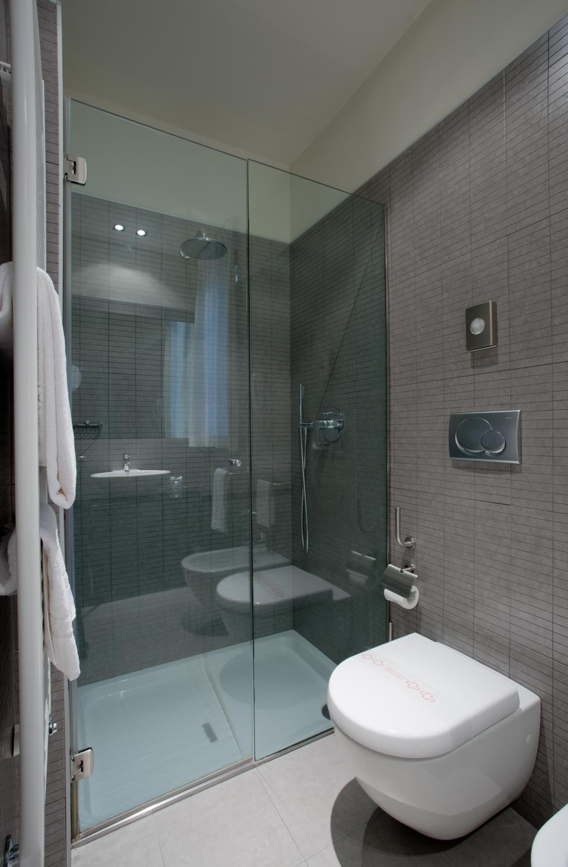 Double Room with French Bed - Photo 5