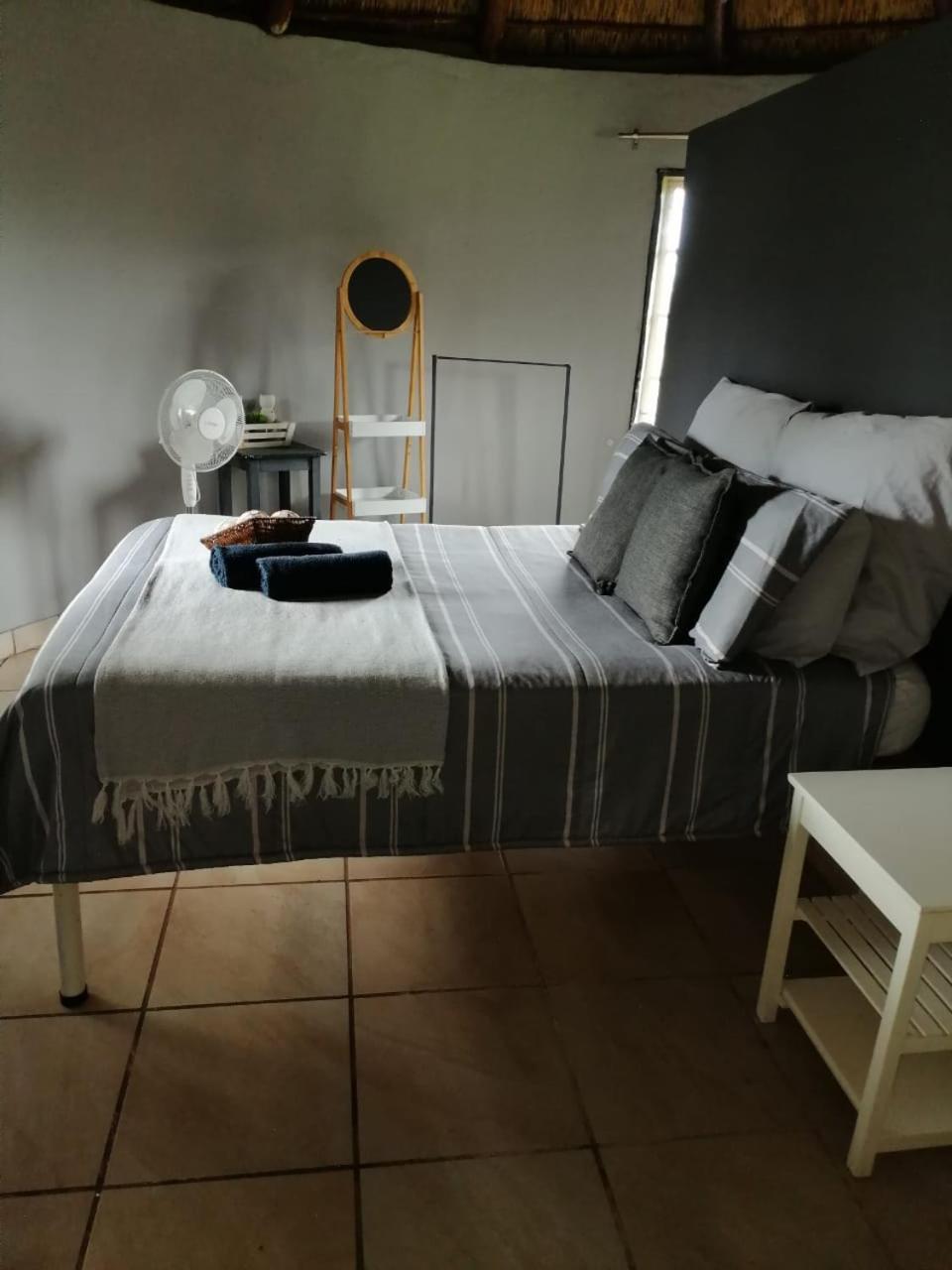 Double Room with Garden View - Photo 7