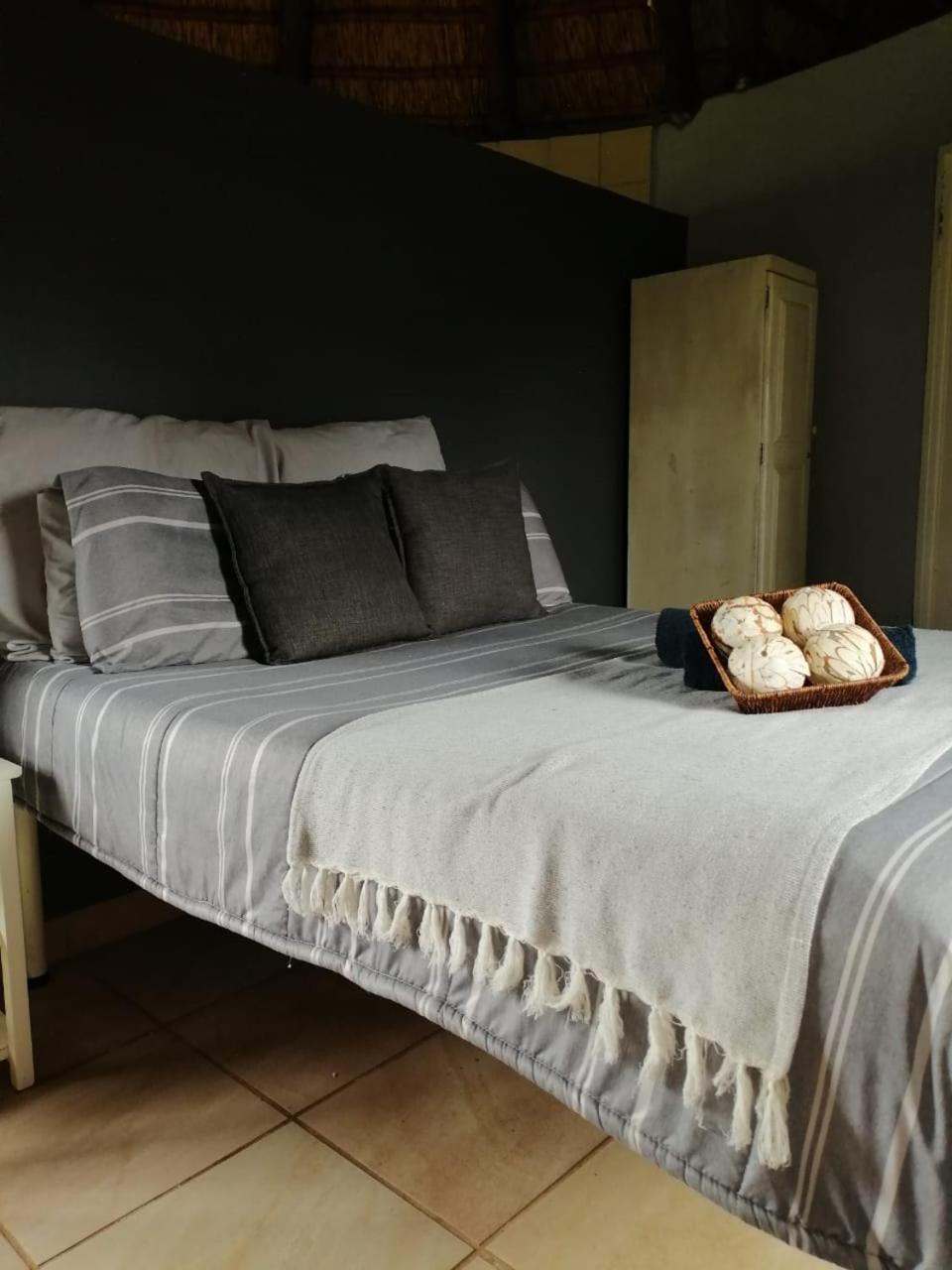 Double Room with Garden View - Photo 2