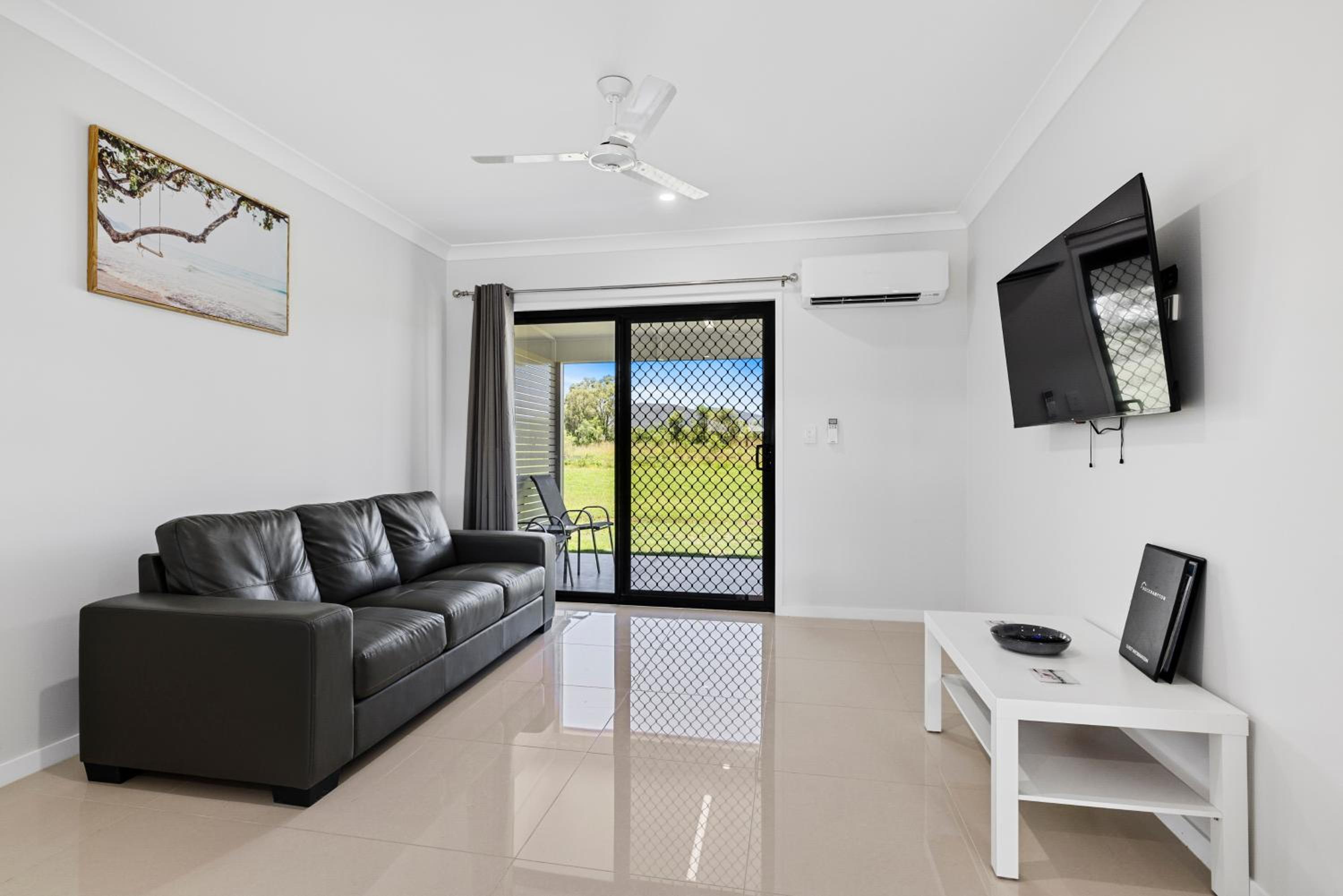 One Bedroom Trip Apartment – No Pets photo 2
