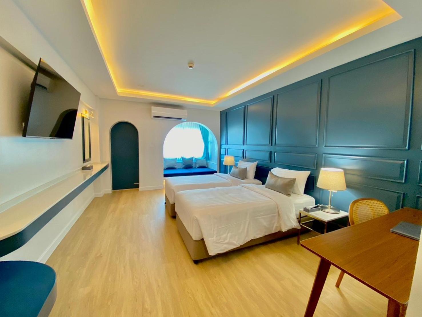Deluxe Twin Room photo 3