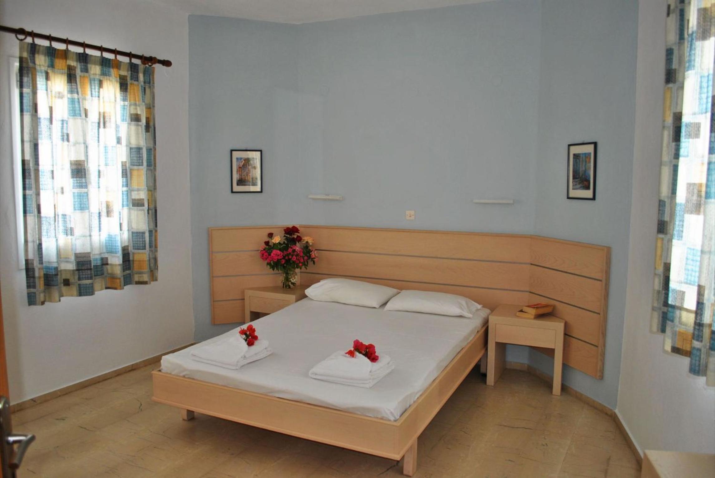 One-Bedroom Apartment - Photo 18
