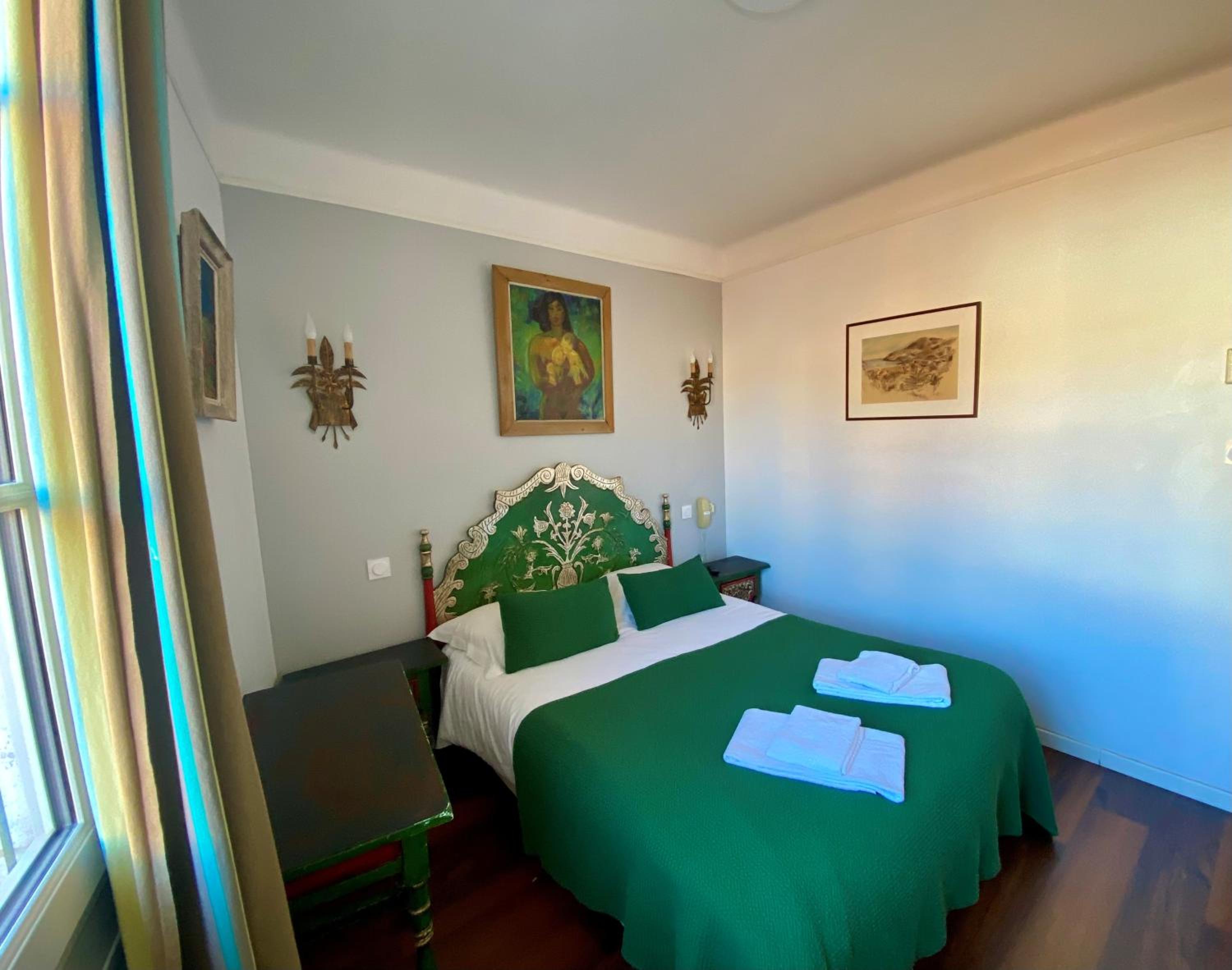 Standard Double Room with Shower