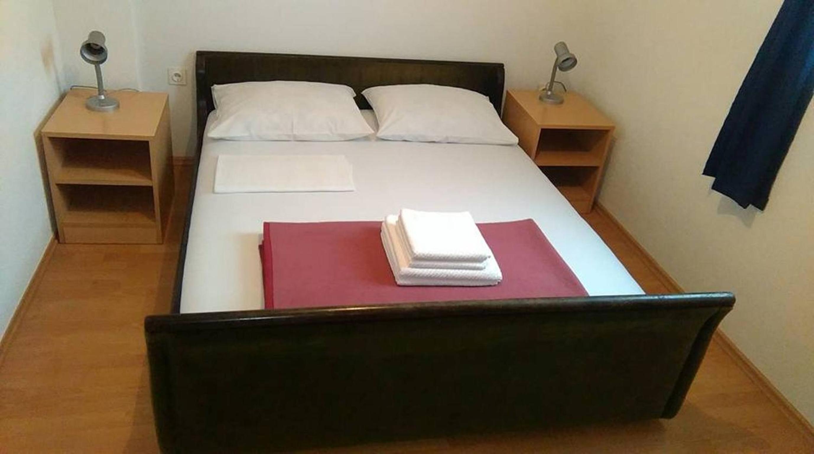 One-Bedroom Apartment - Photo 18