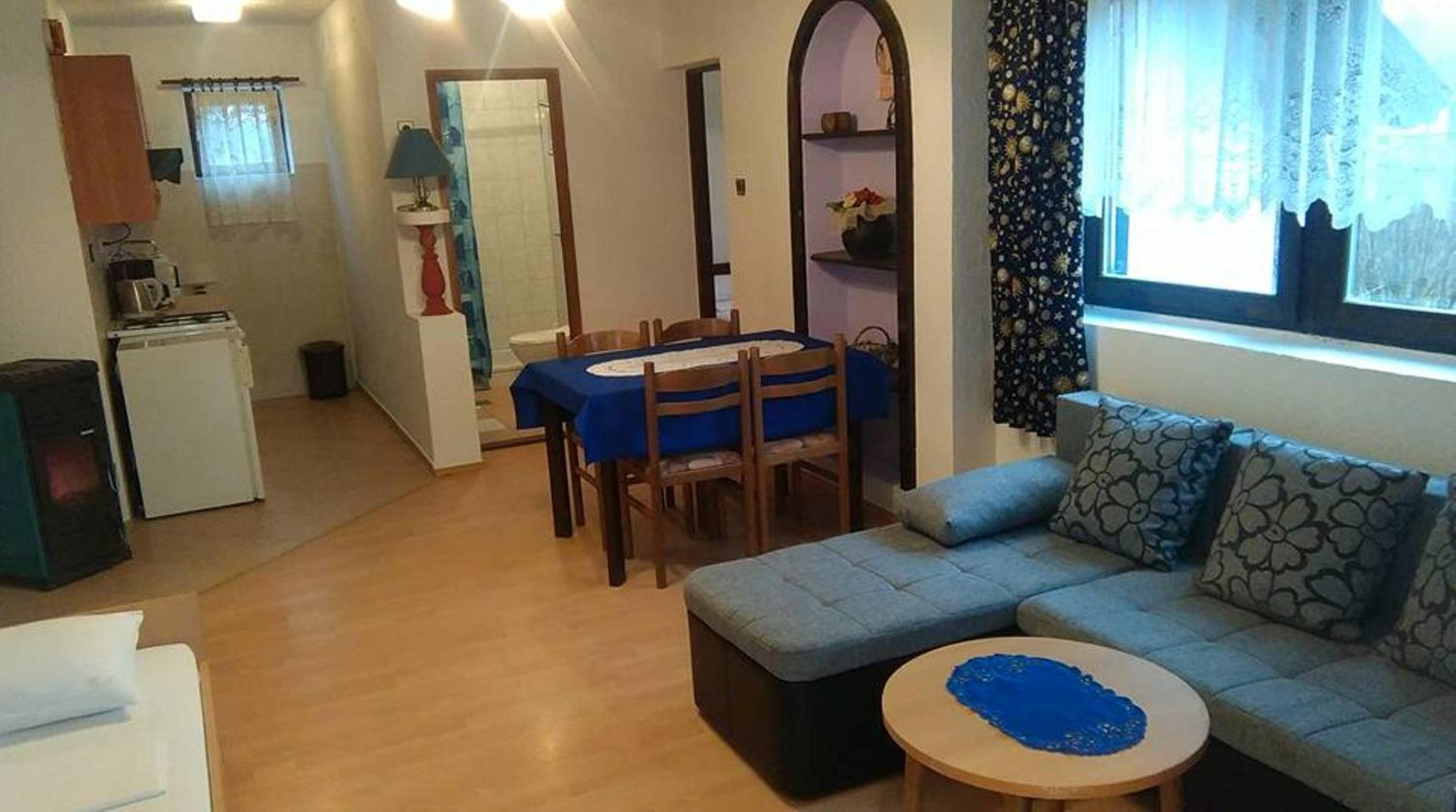 One-Bedroom Apartment - Photo 22