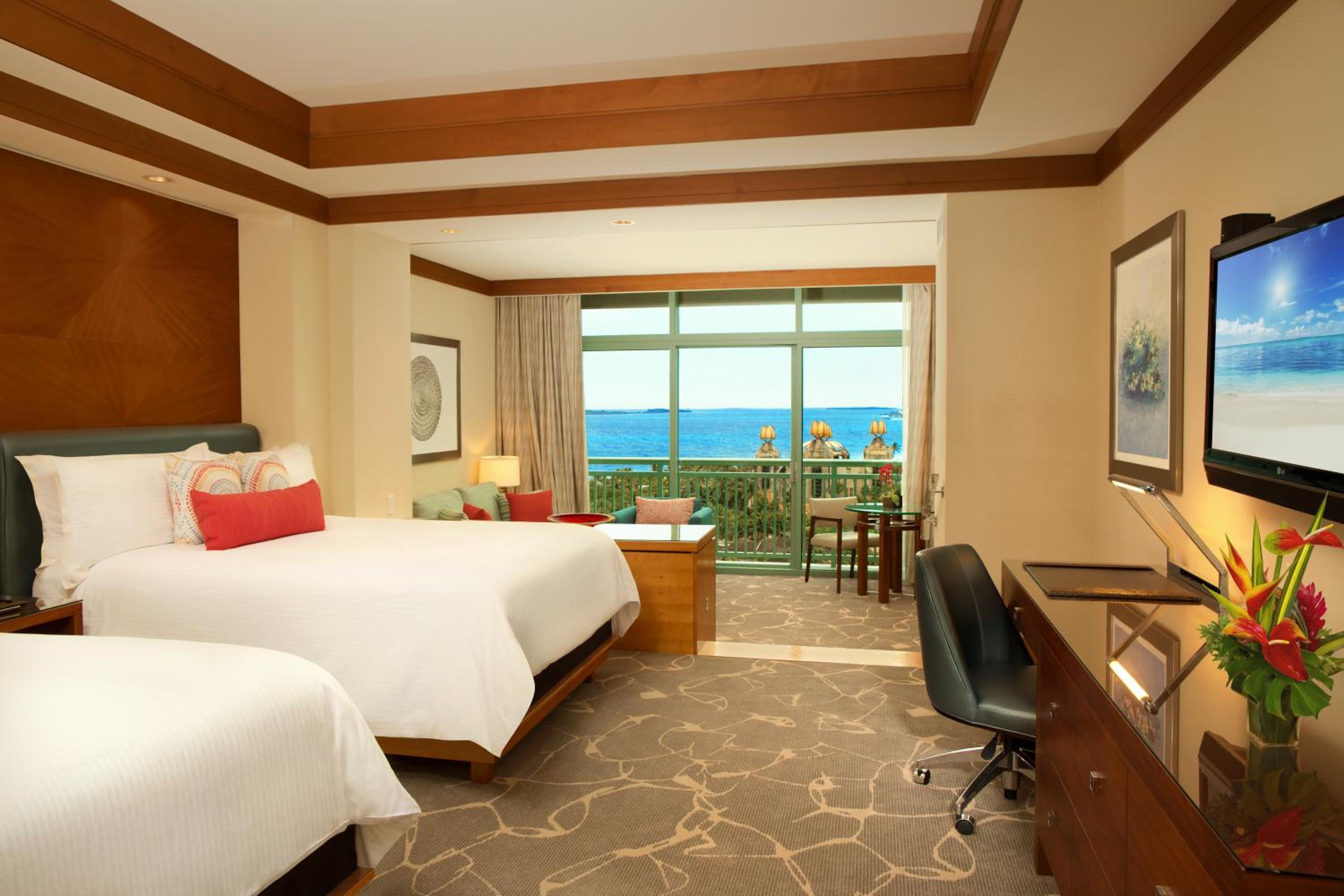 Deluxe Suite with Two Queen Beds (Non Smoking)