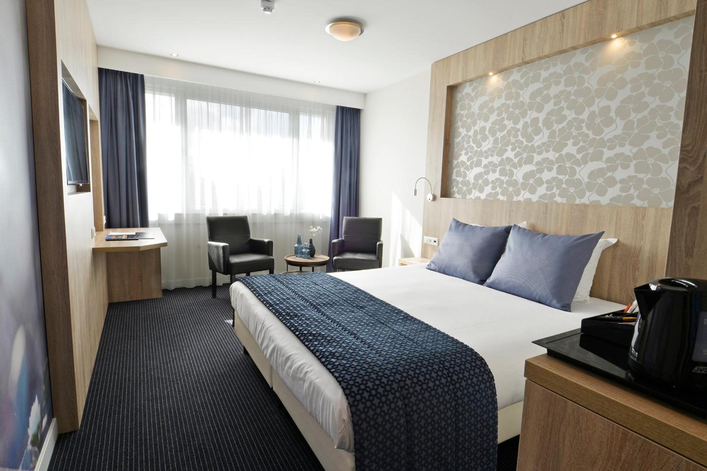 Deluxe Queen Room photo 3