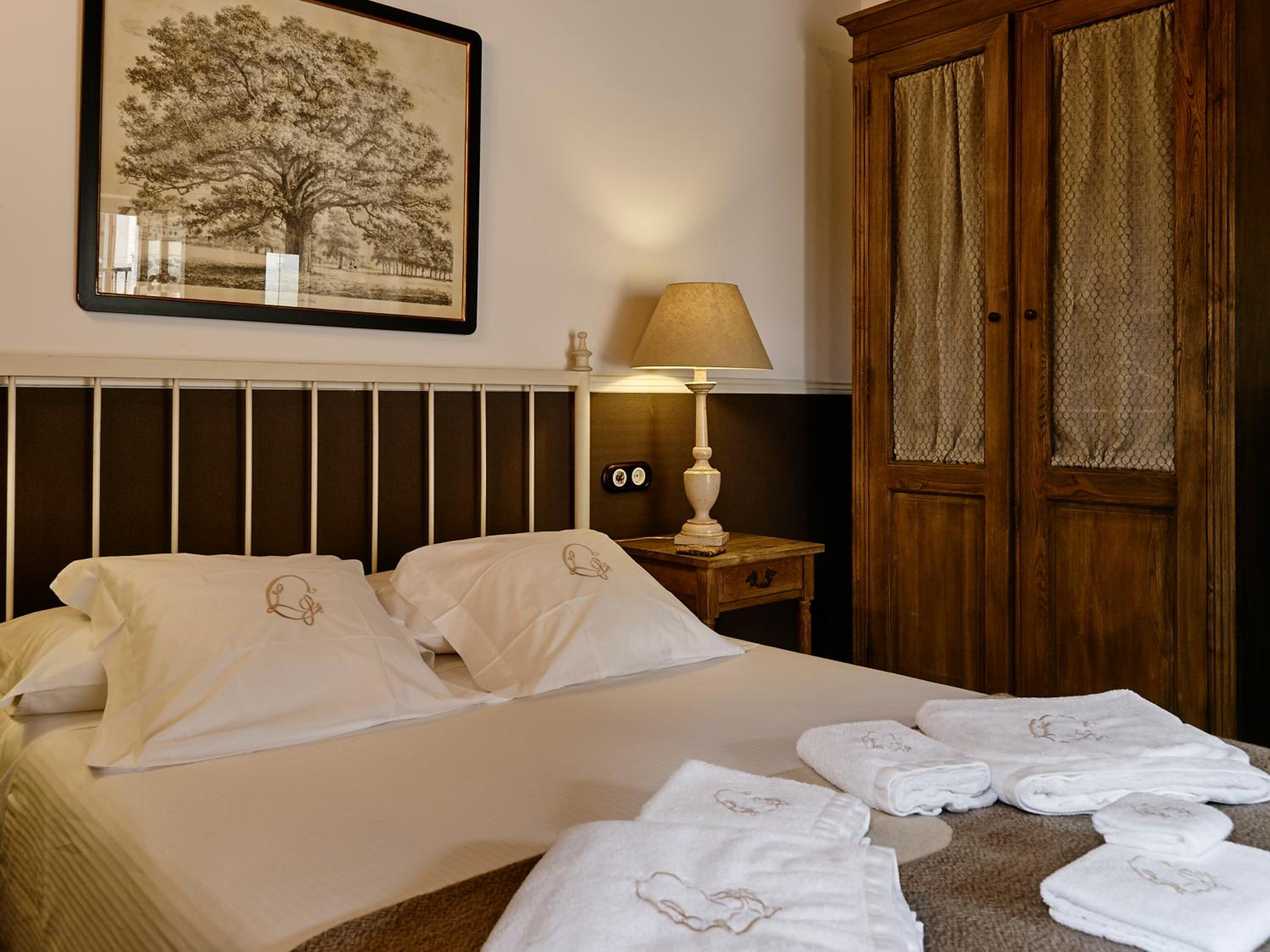Double or Twin Room photo 3