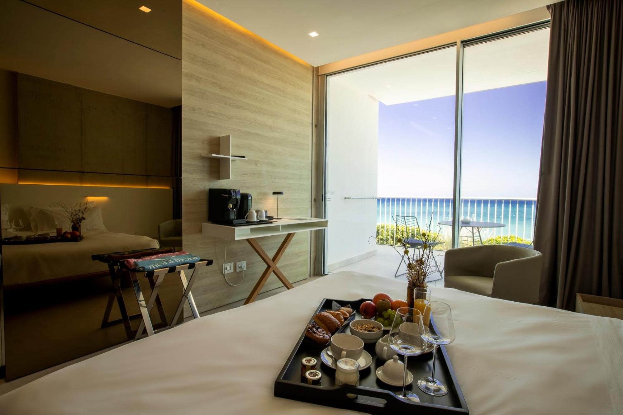 King Suite with Sea View photo 2