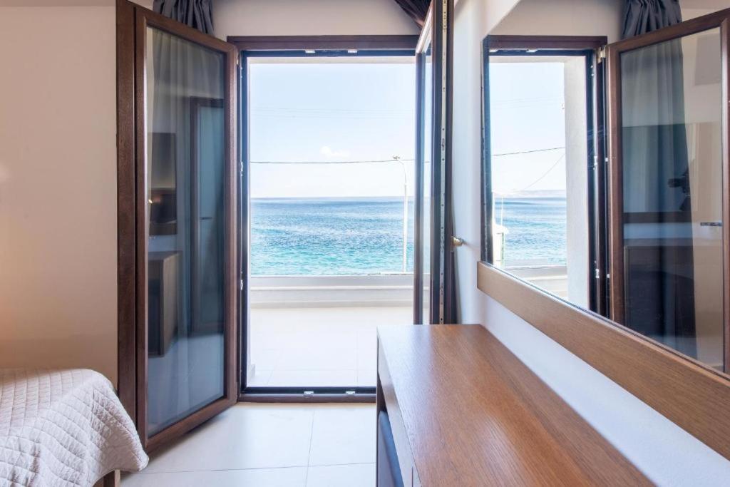 Superior Apartment Sea View photo 2