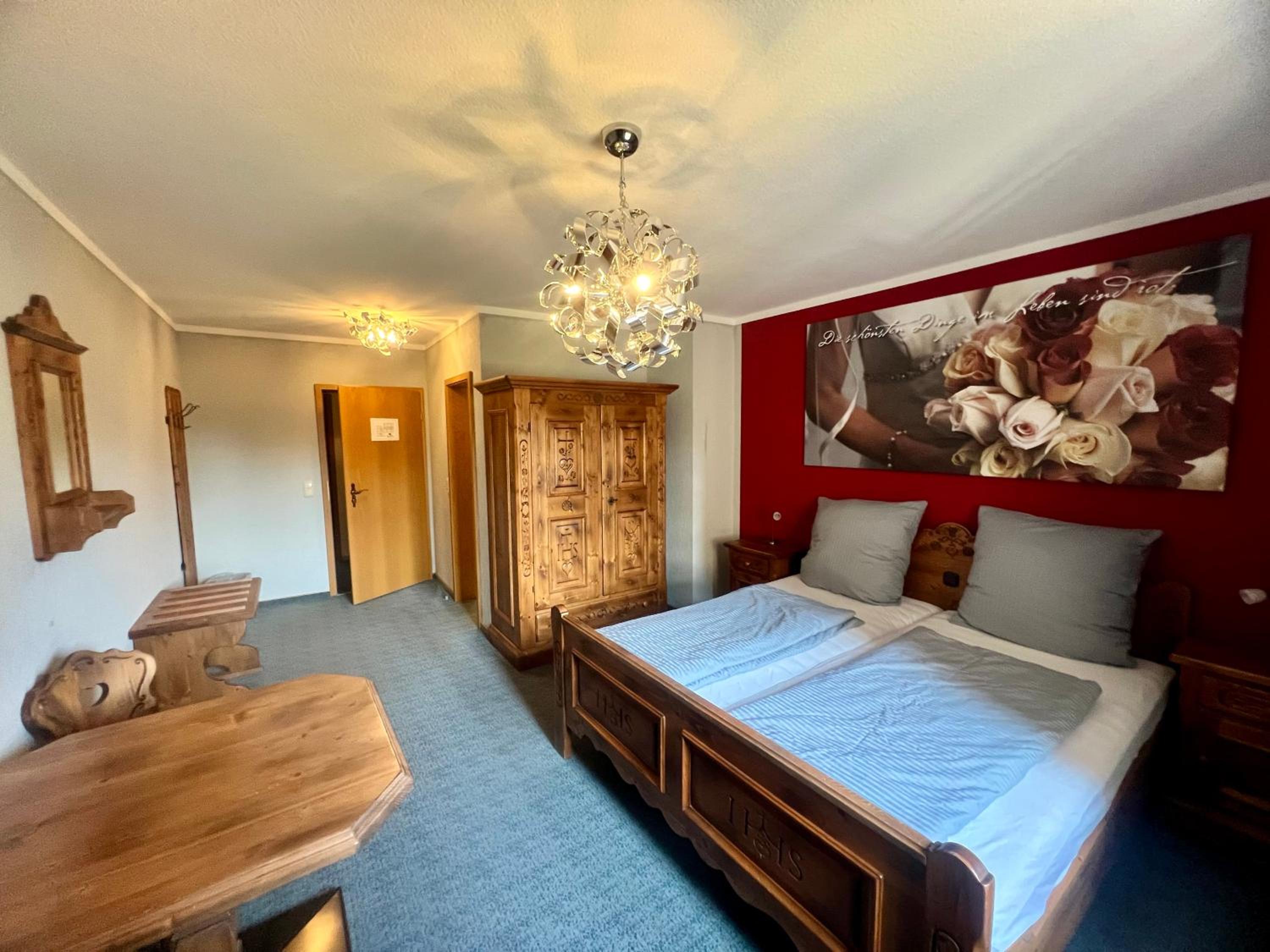 Double Room with Private Bathroom photo 2