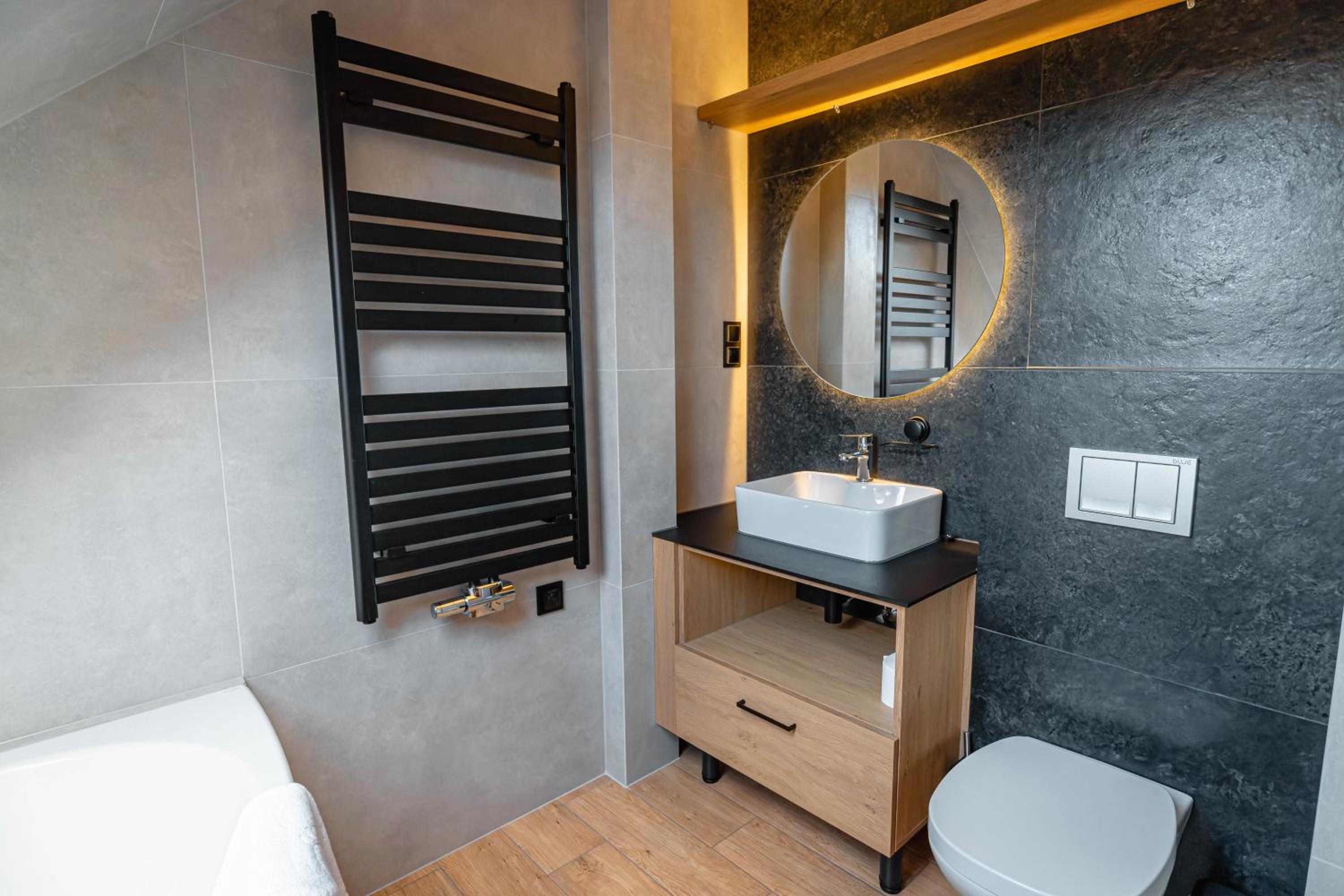 Deluxe Room 4+2 with Balcony and Two Bedrooms