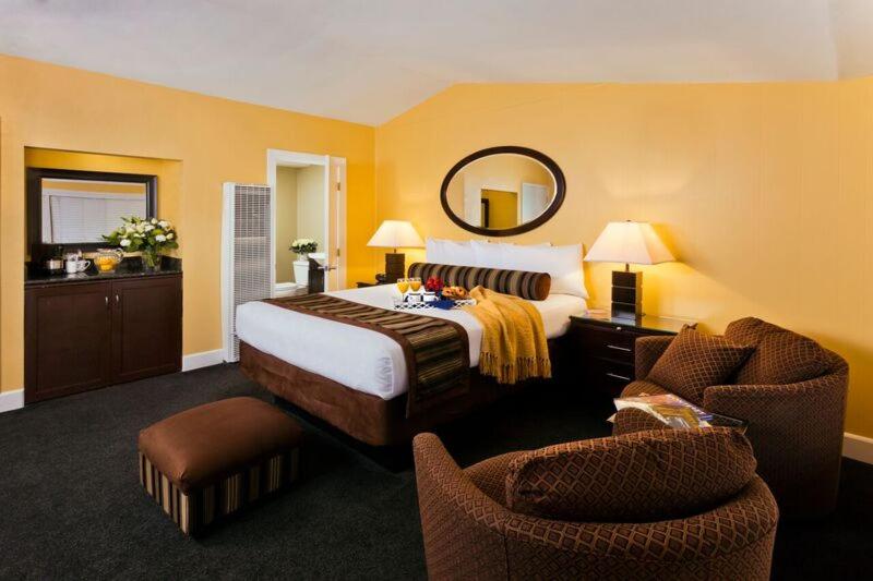 Standard Queen Room photo 1