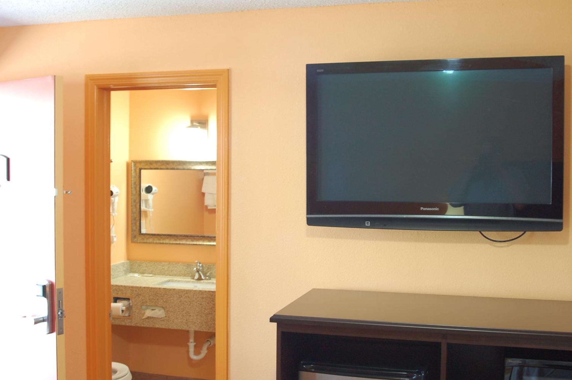Single Room with Shower - Non-Smoking photo 3