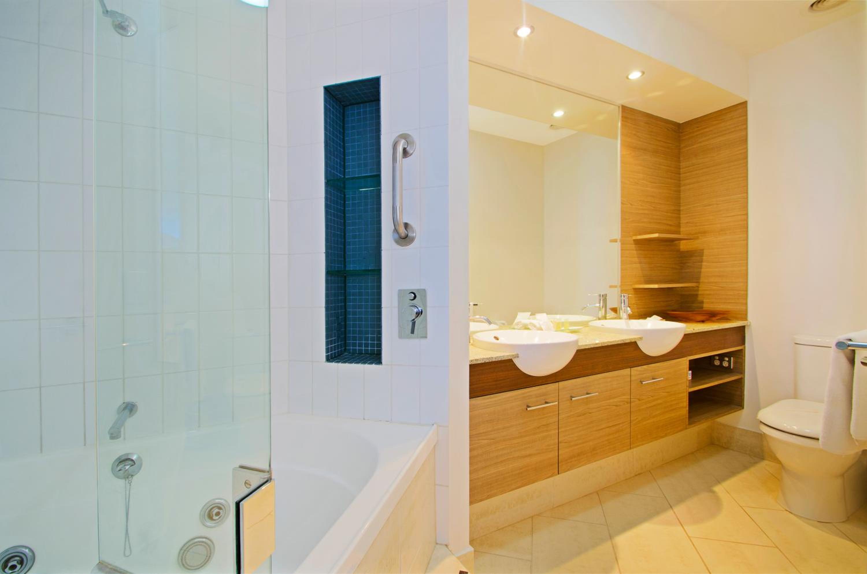 Two-Bedroom Apartment - Penthouse photo 3