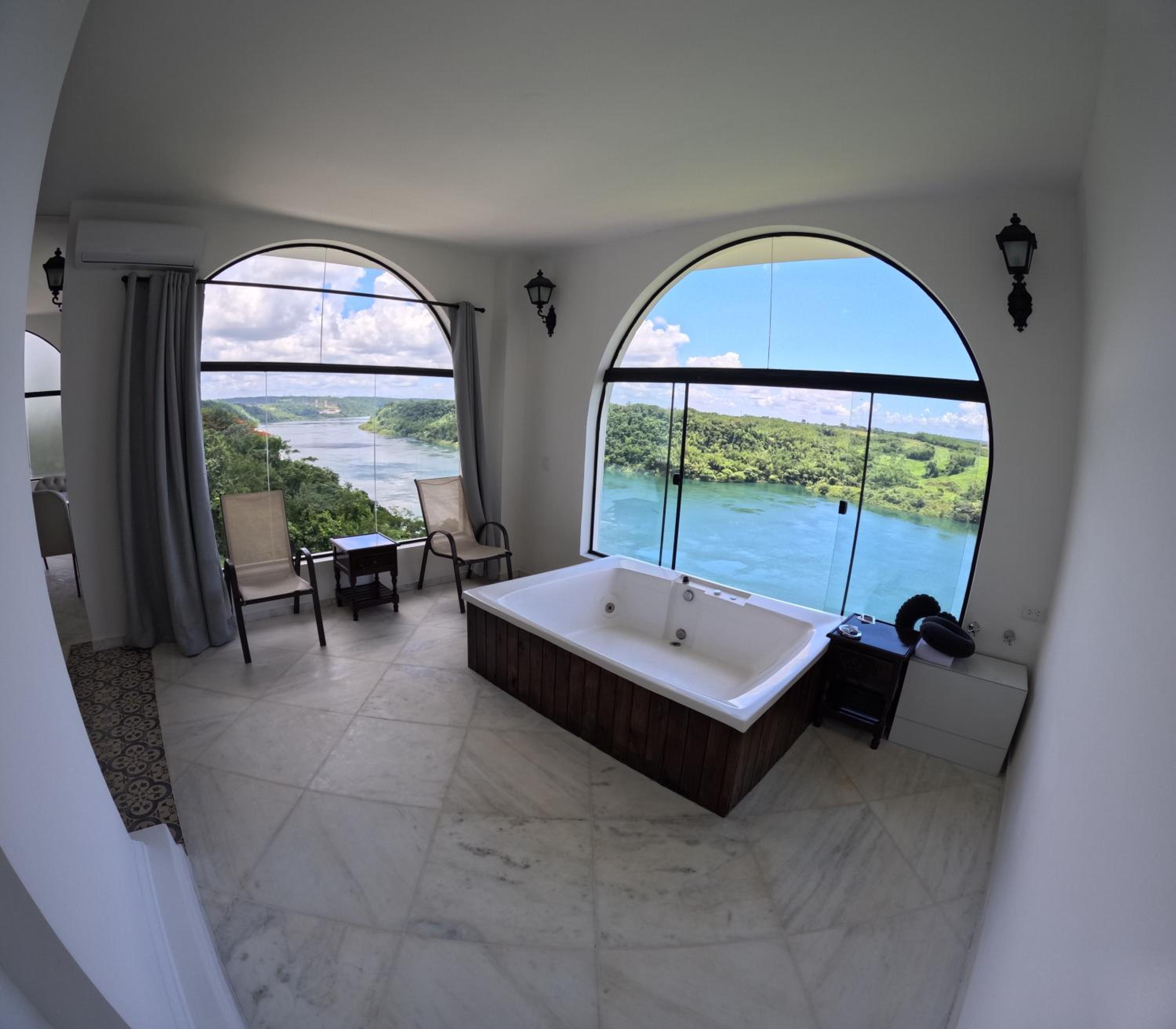 Suite with River View