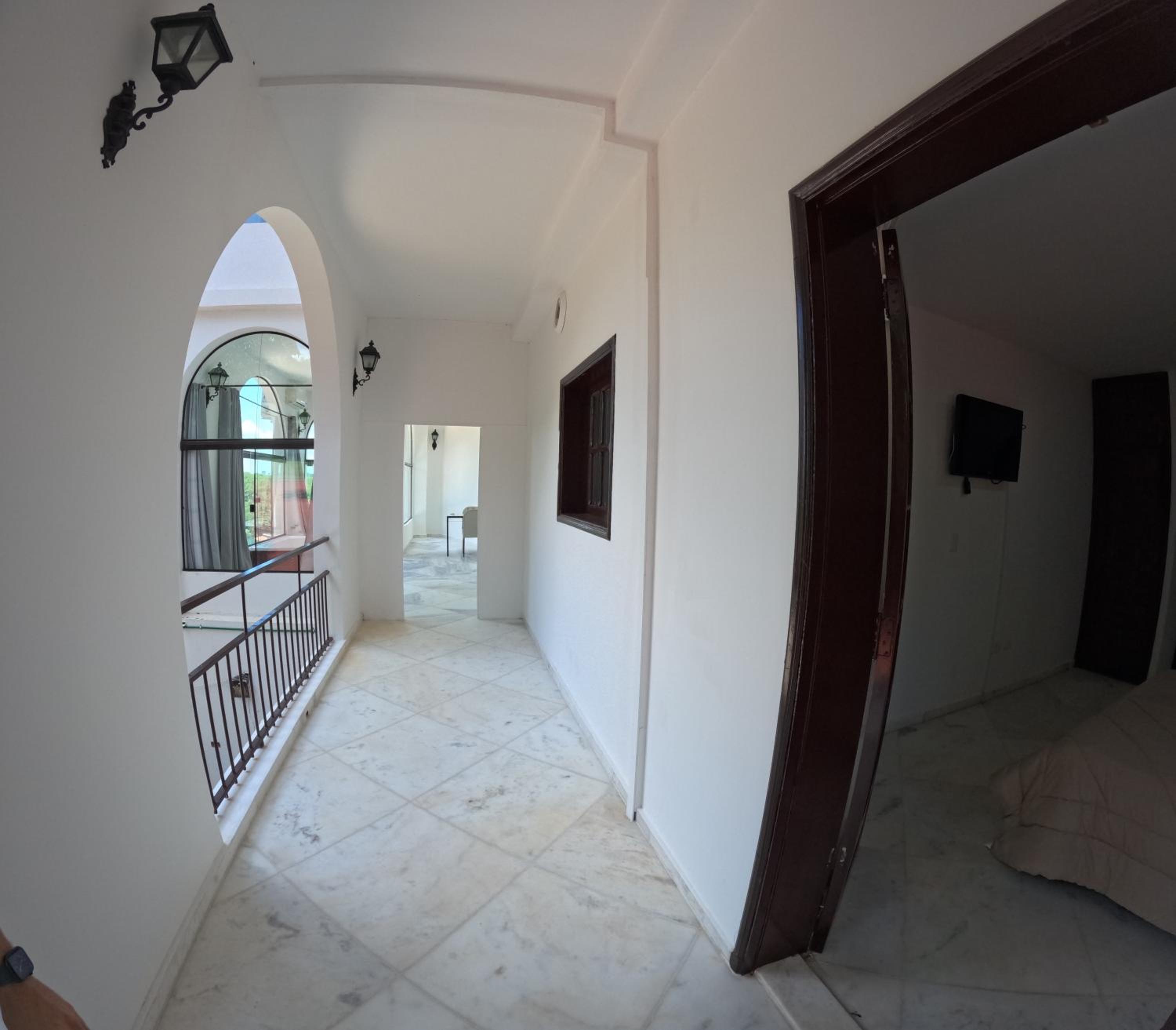 Deluxe Double Room with Side Sea View photo 2