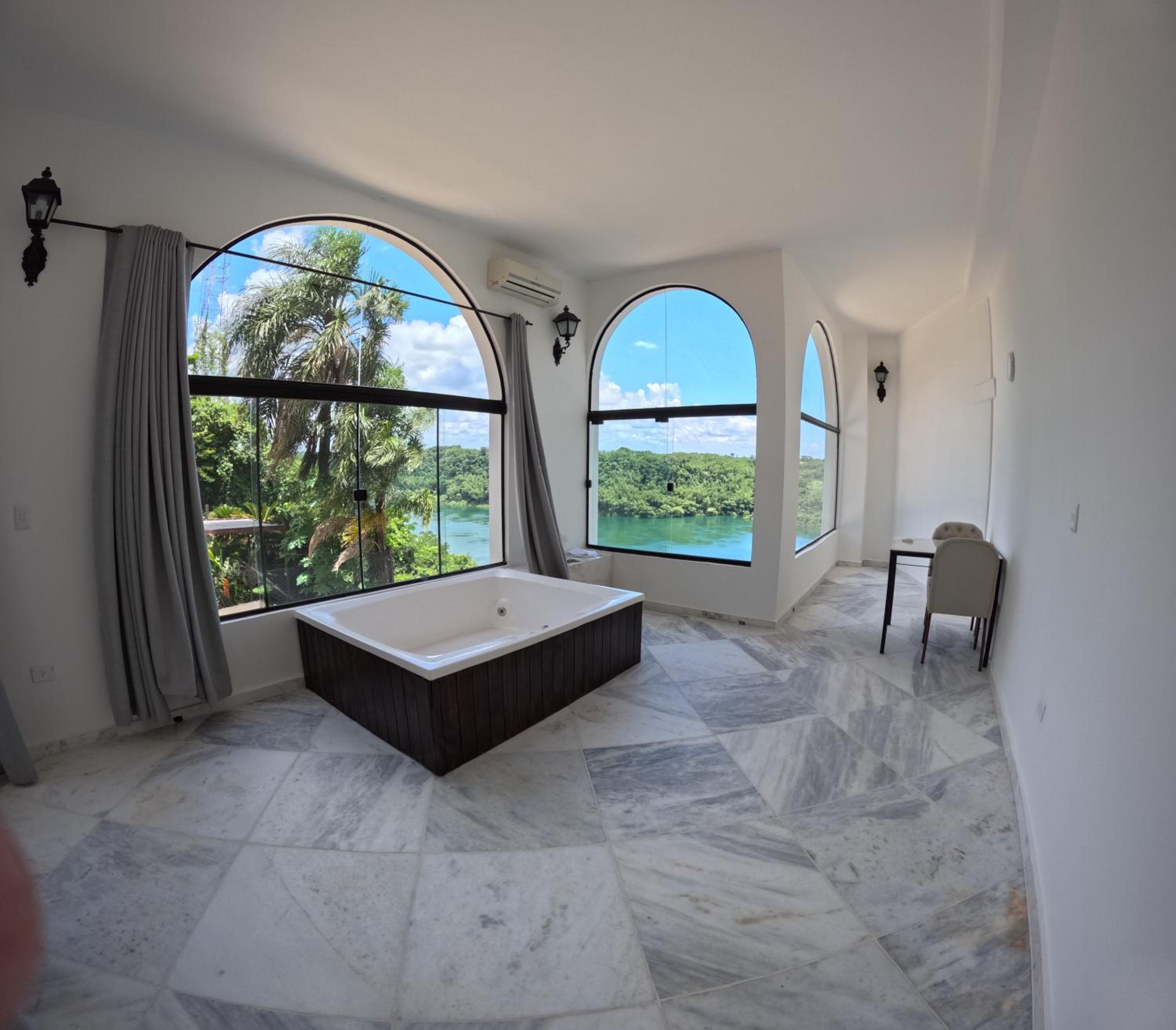 Deluxe Double Room with Side Sea View photo 1