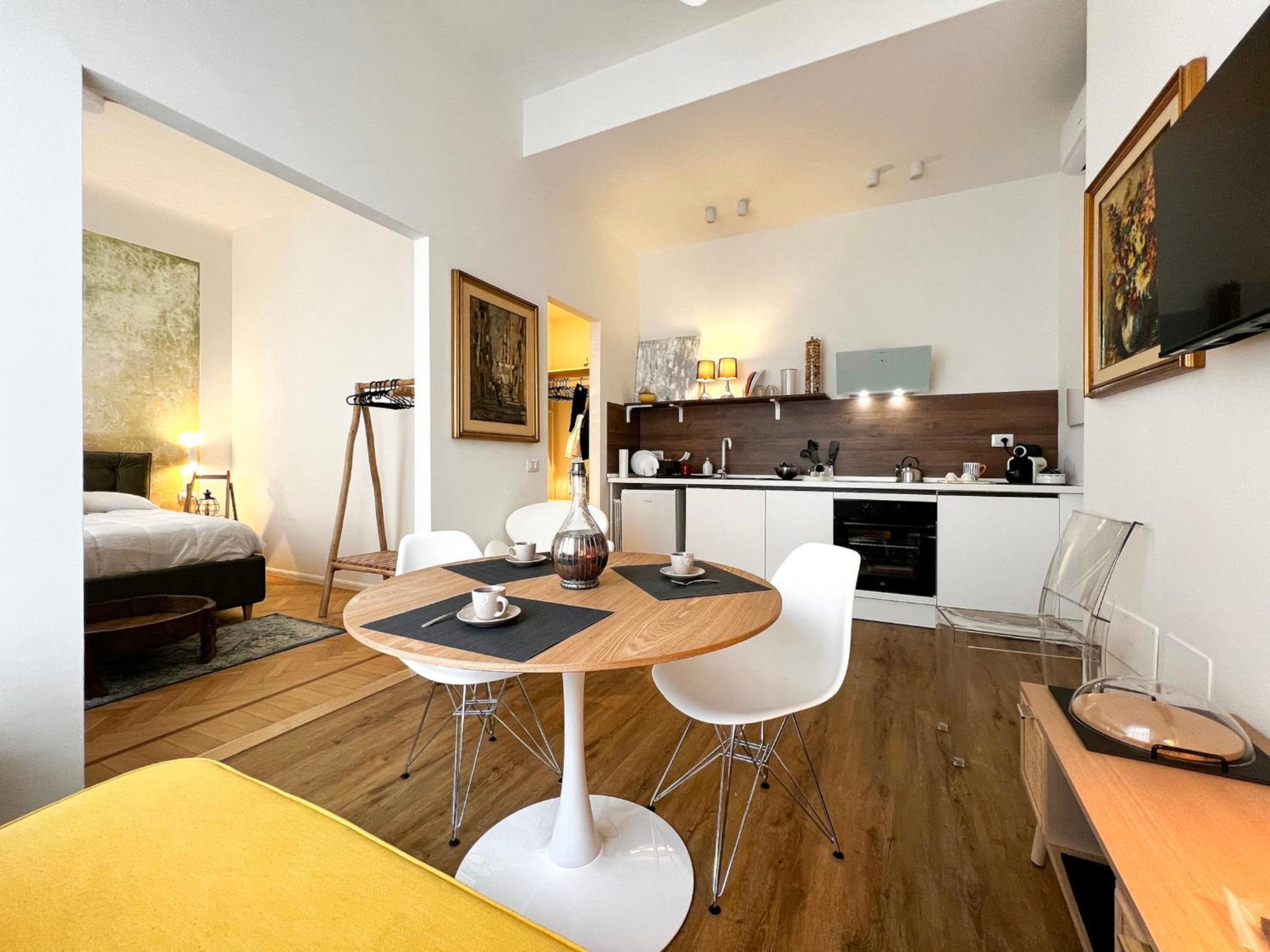 One-Bedroom Apartment