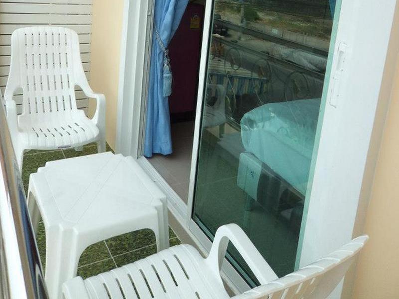 King Room with Balcony - Photo 2