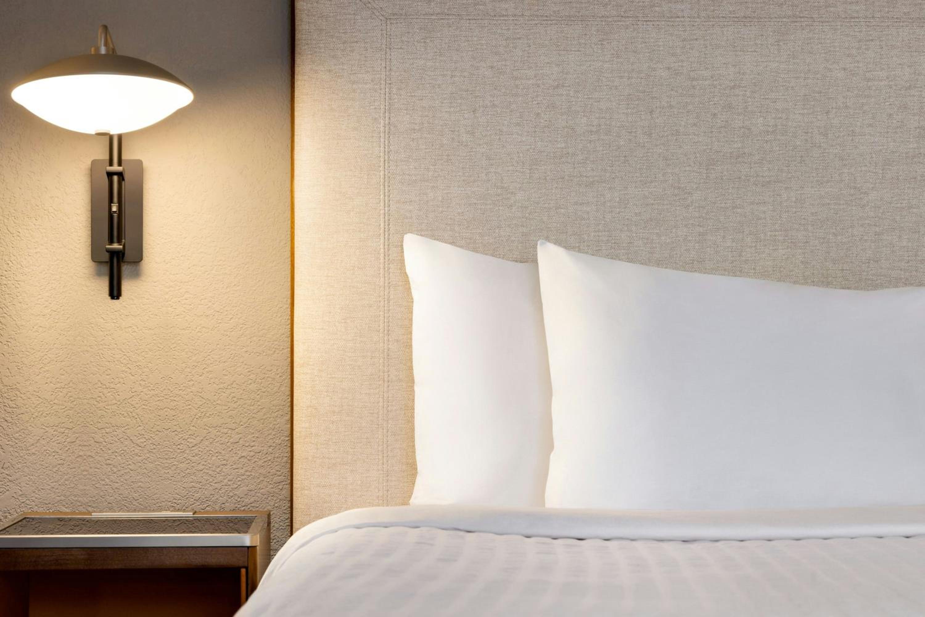 Double Room with Two Double Beds - Photo 6